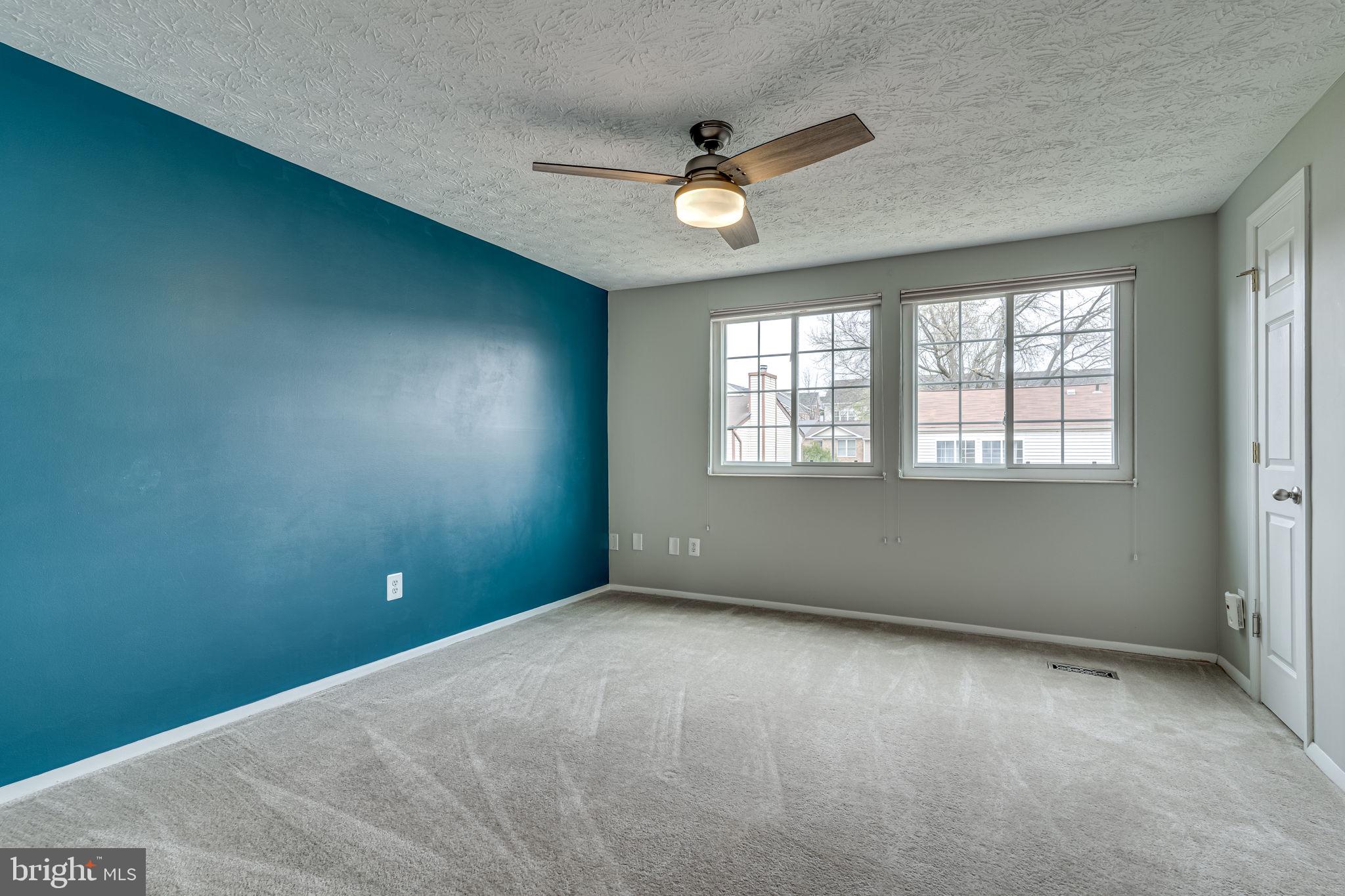 COURTS OF TYSONS - Residential