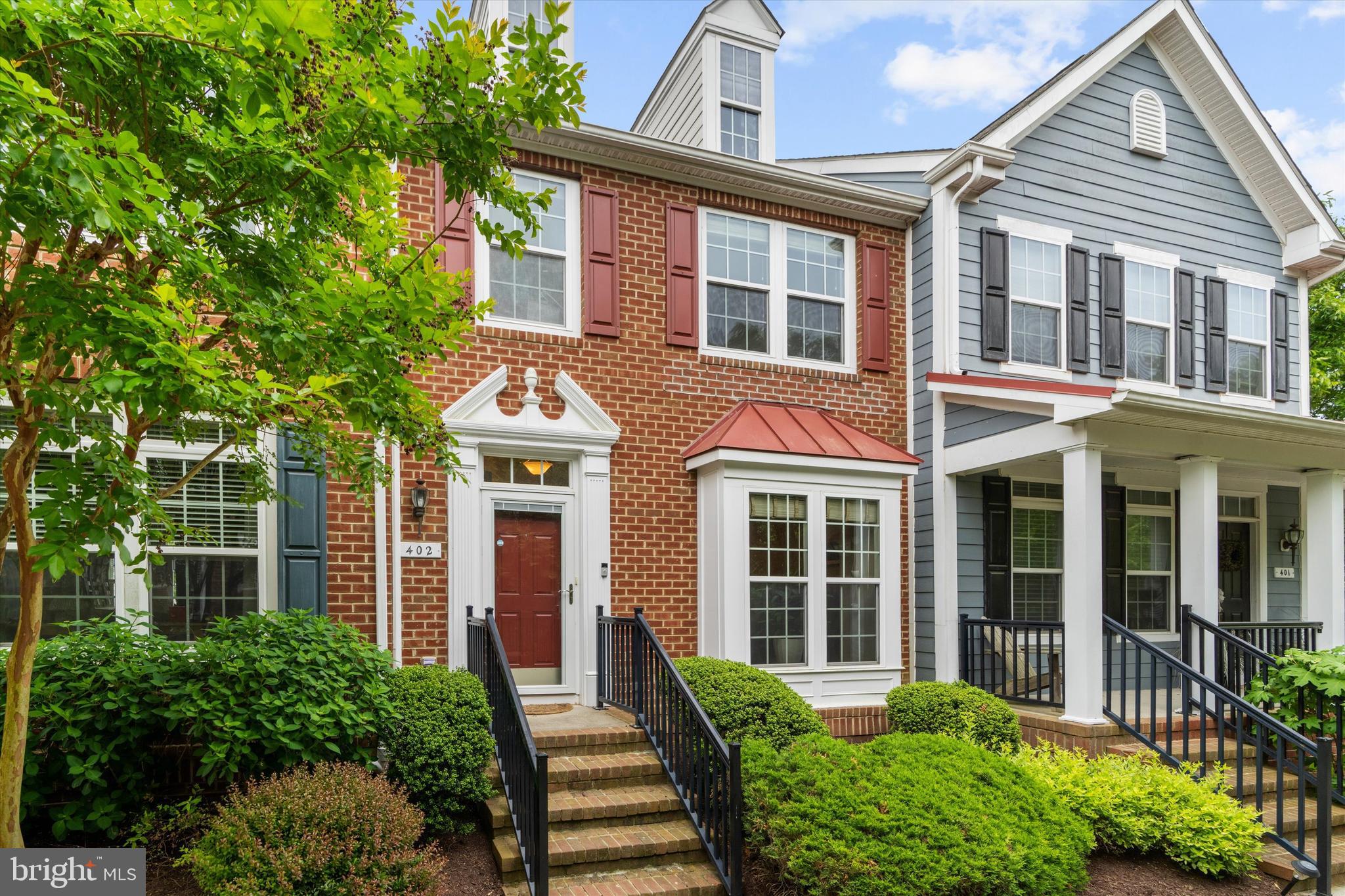 300 DIXON STREET 402