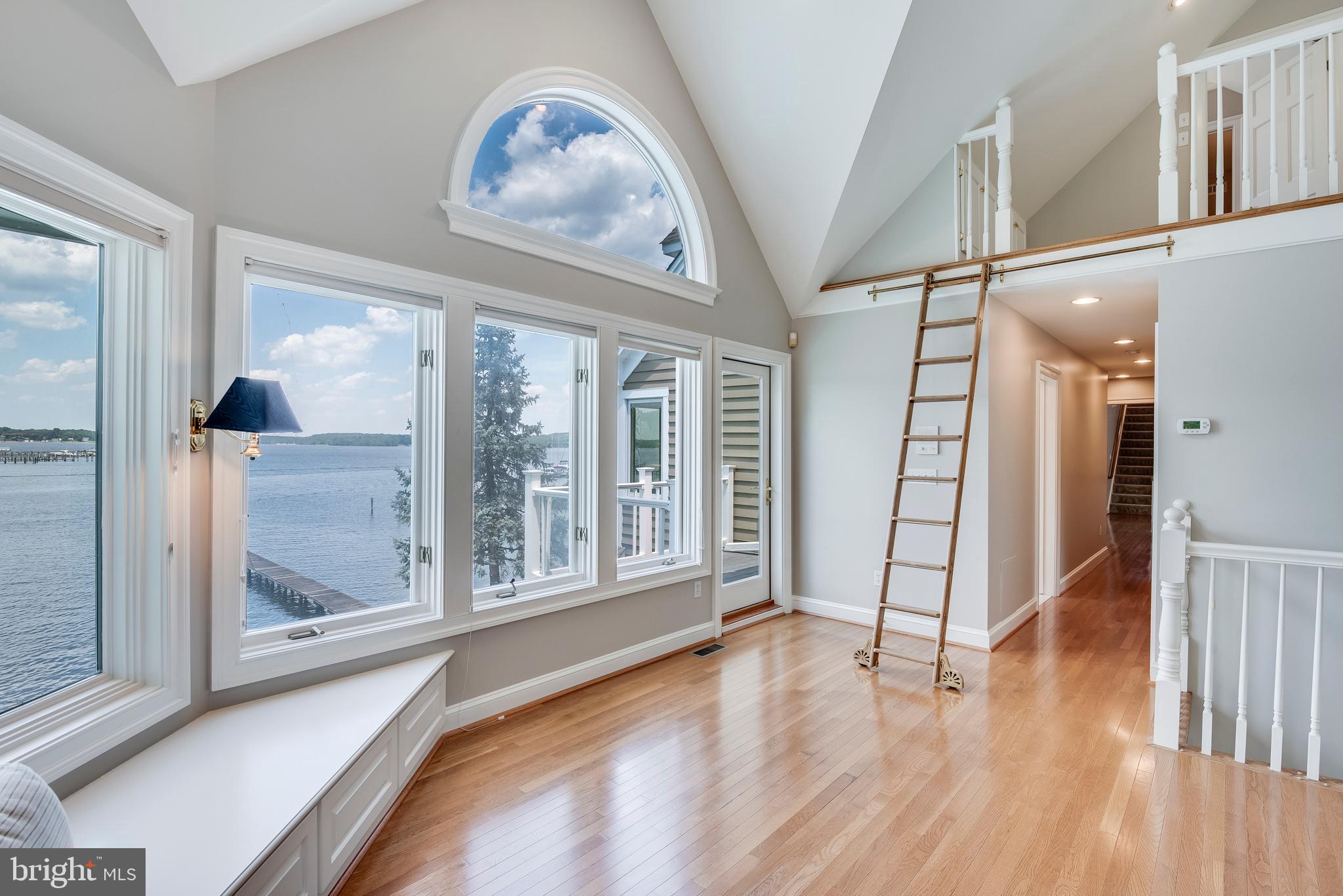 ULMSTEAD POINT - Residential