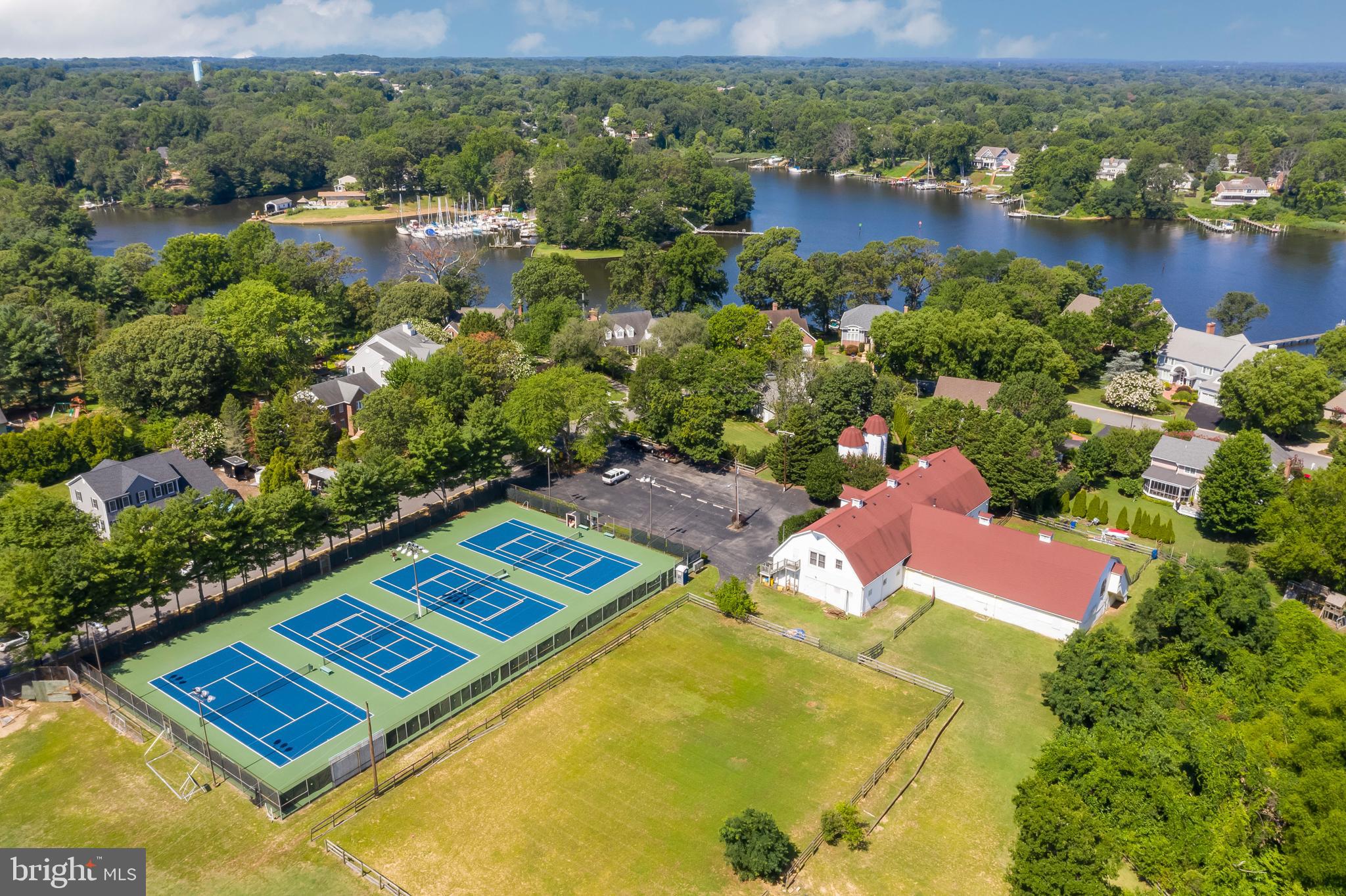 ULMSTEAD POINT - Residential