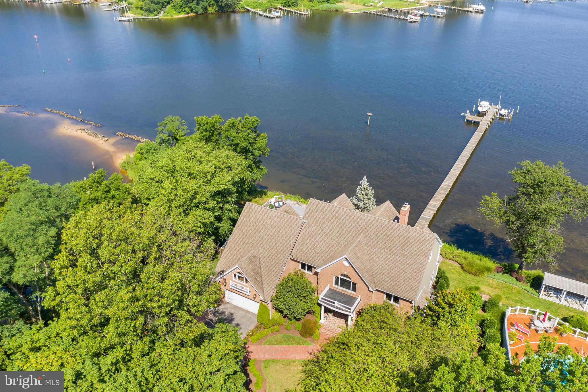 ULMSTEAD POINT - Residential