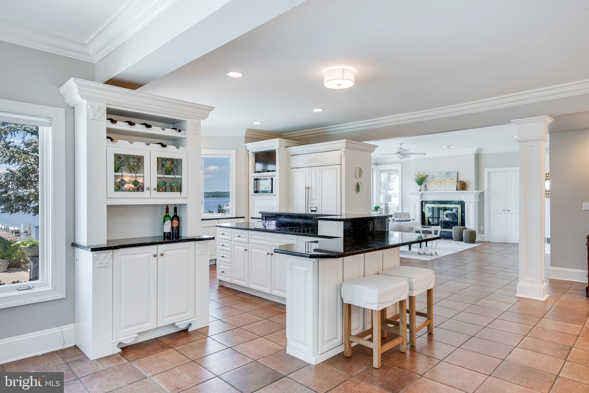 ULMSTEAD POINT - Residential