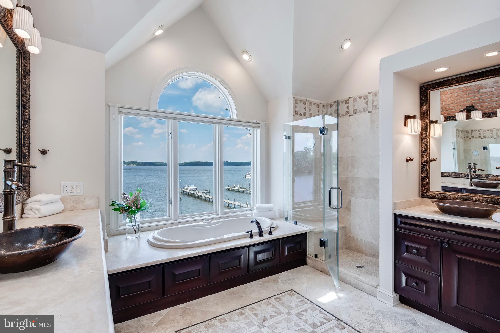 ULMSTEAD POINT - Residential