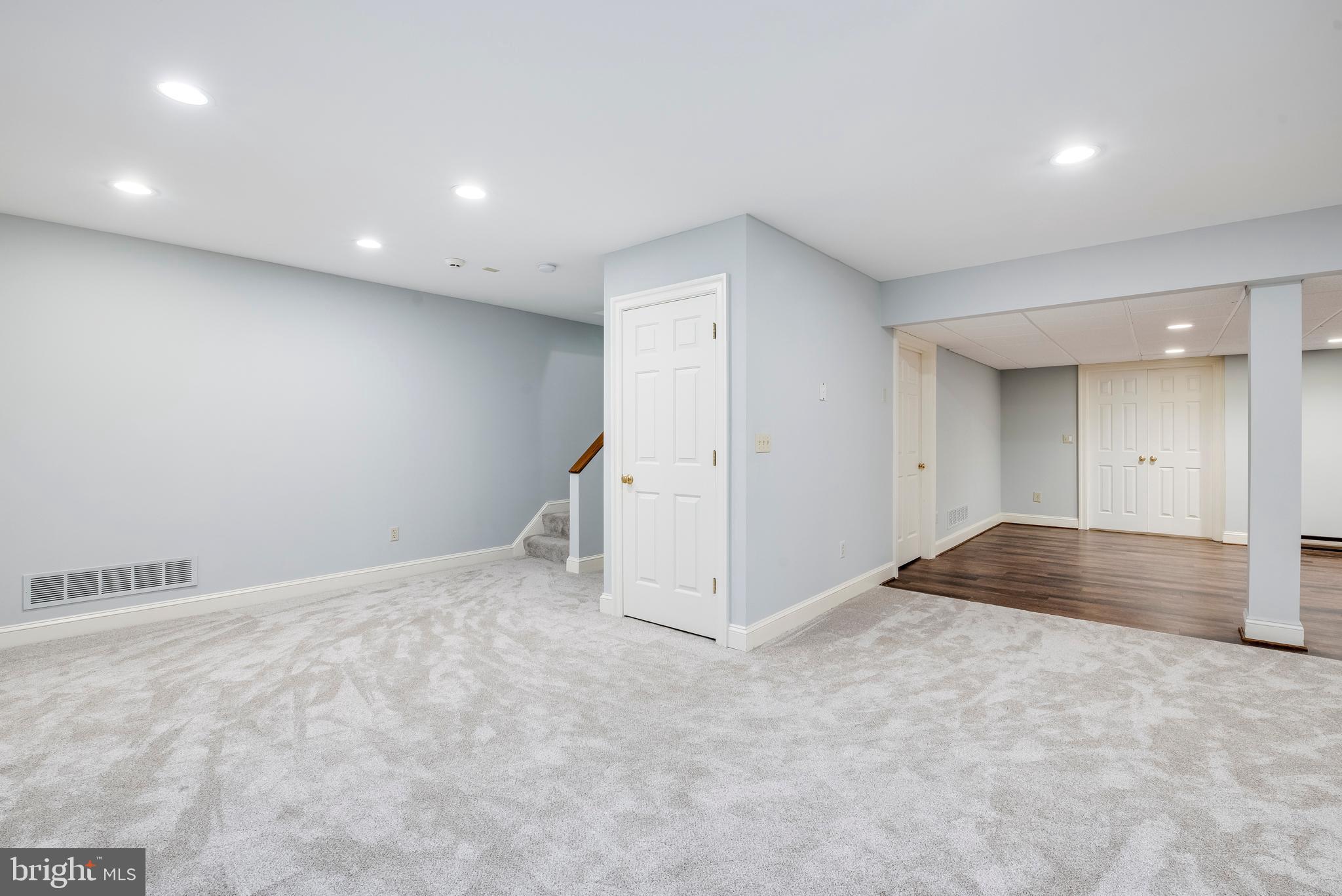 ULMSTEAD POINT - Residential