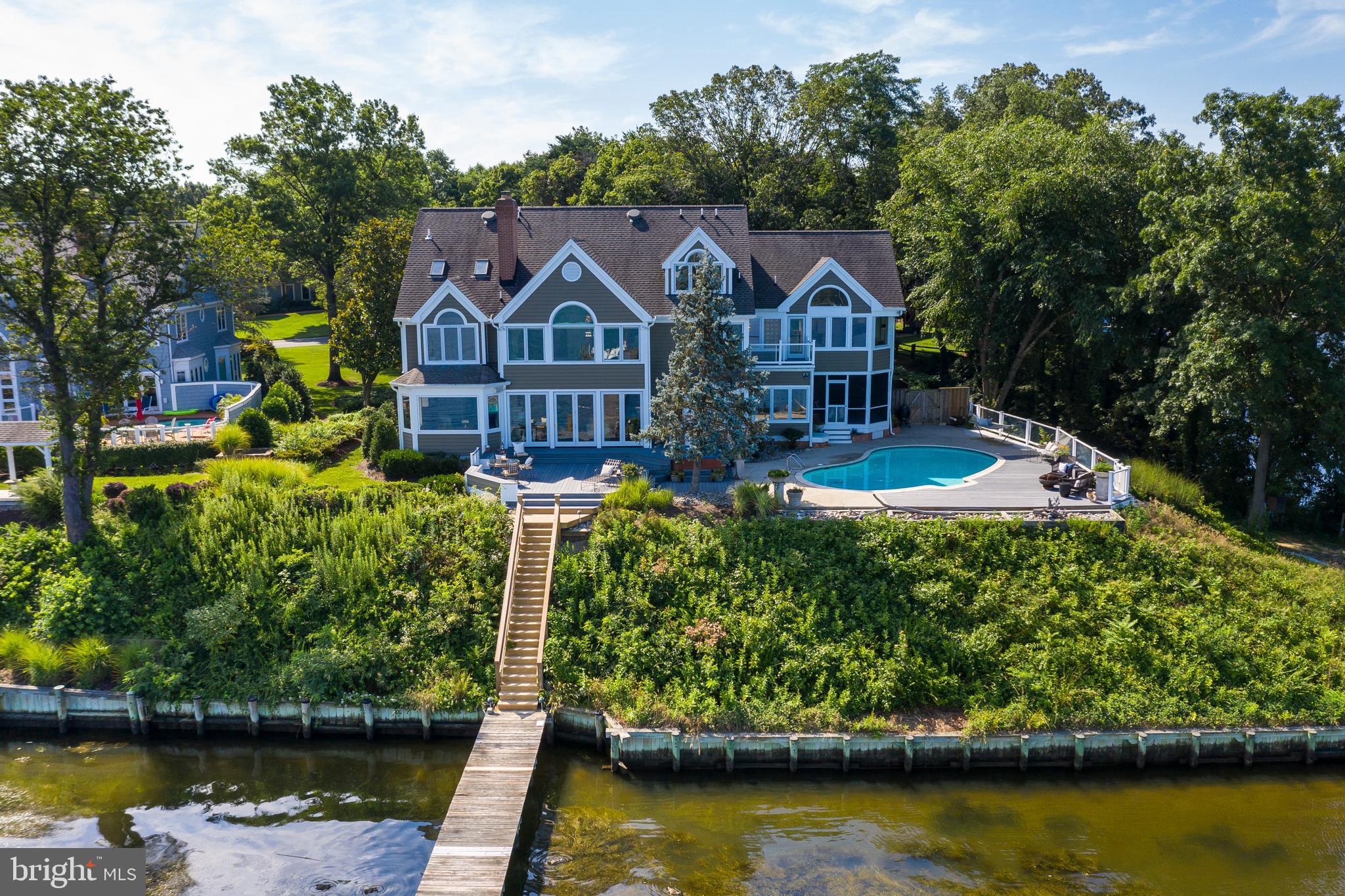 ULMSTEAD POINT - Residential