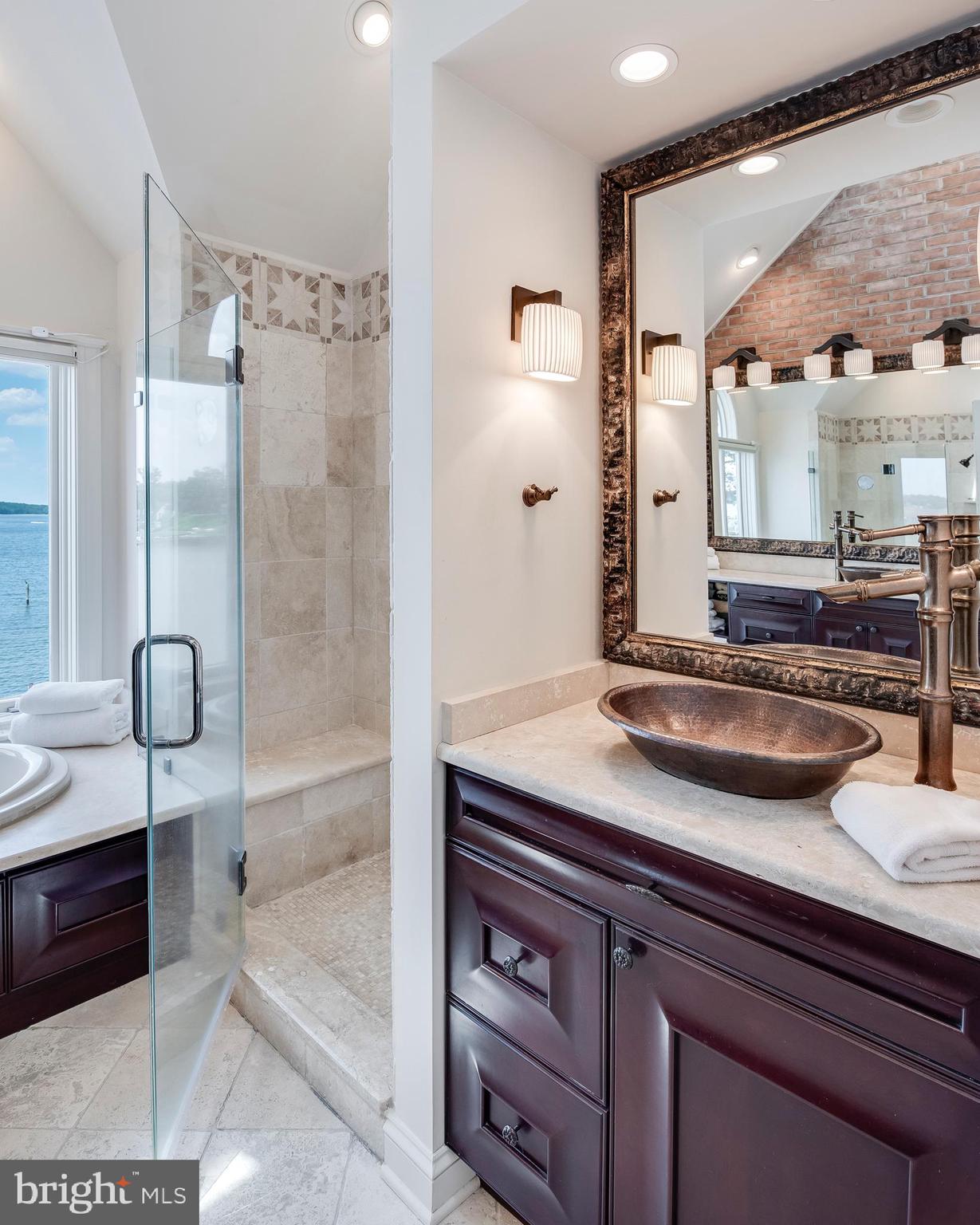 ULMSTEAD POINT - Residential