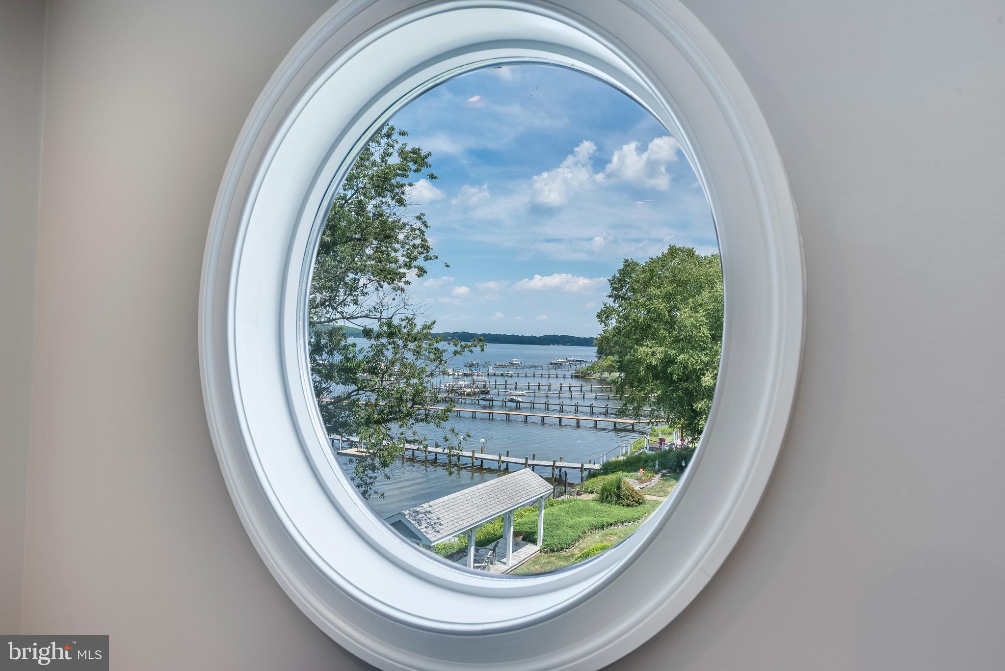 ULMSTEAD POINT - Residential