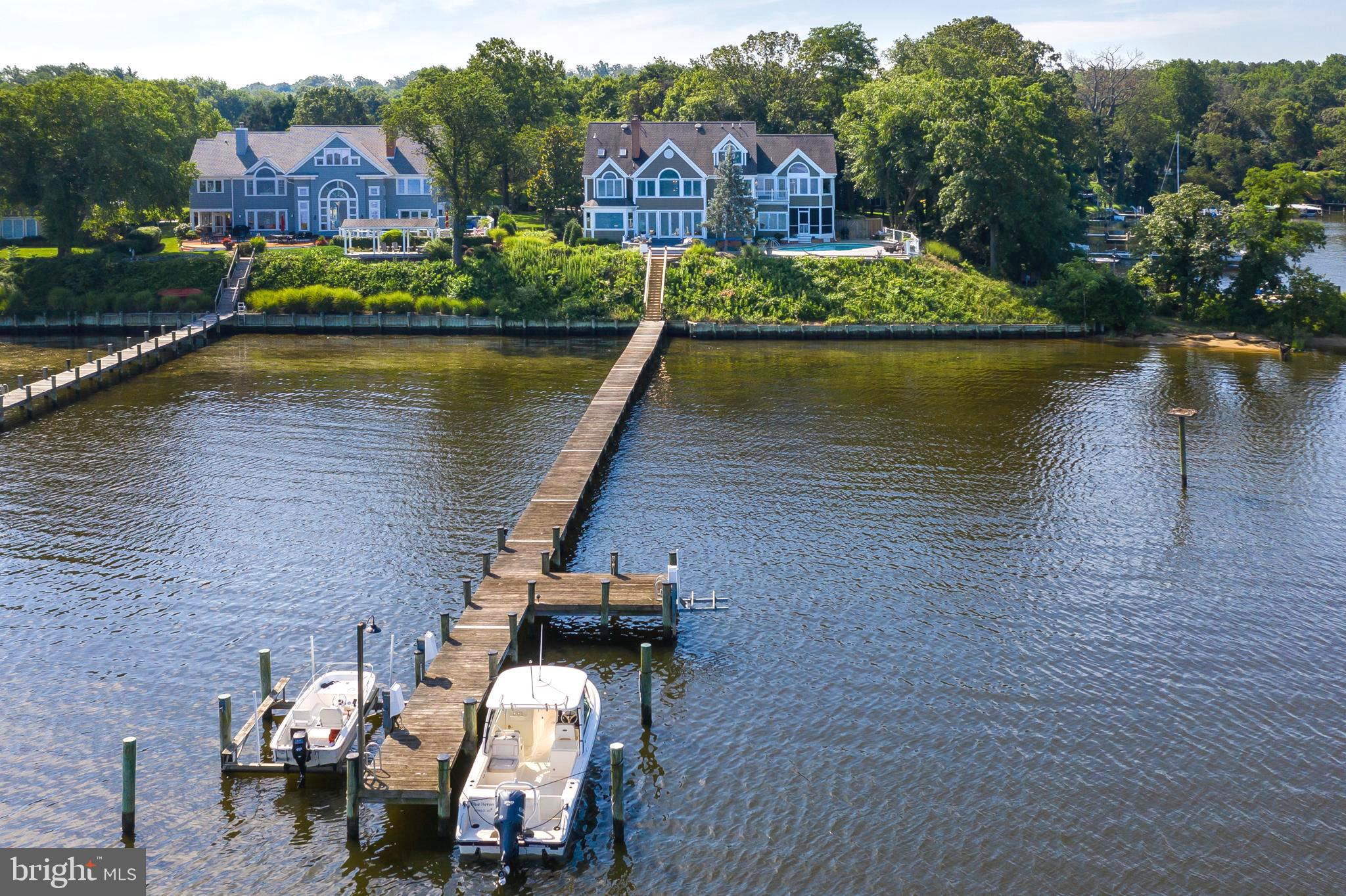 ULMSTEAD POINT - Residential