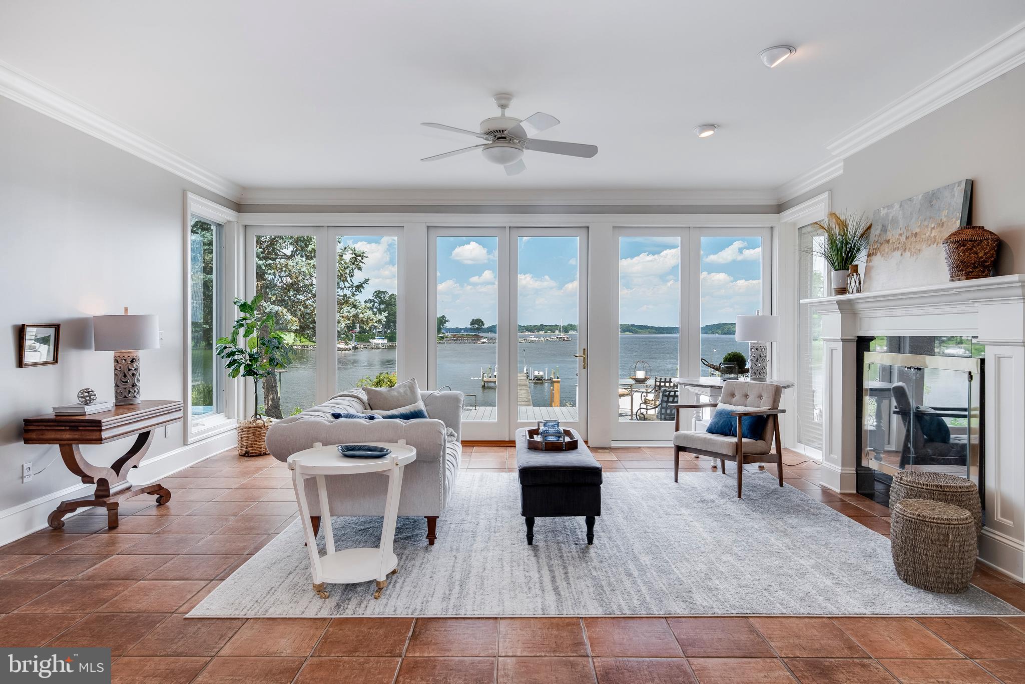 ULMSTEAD POINT - Residential