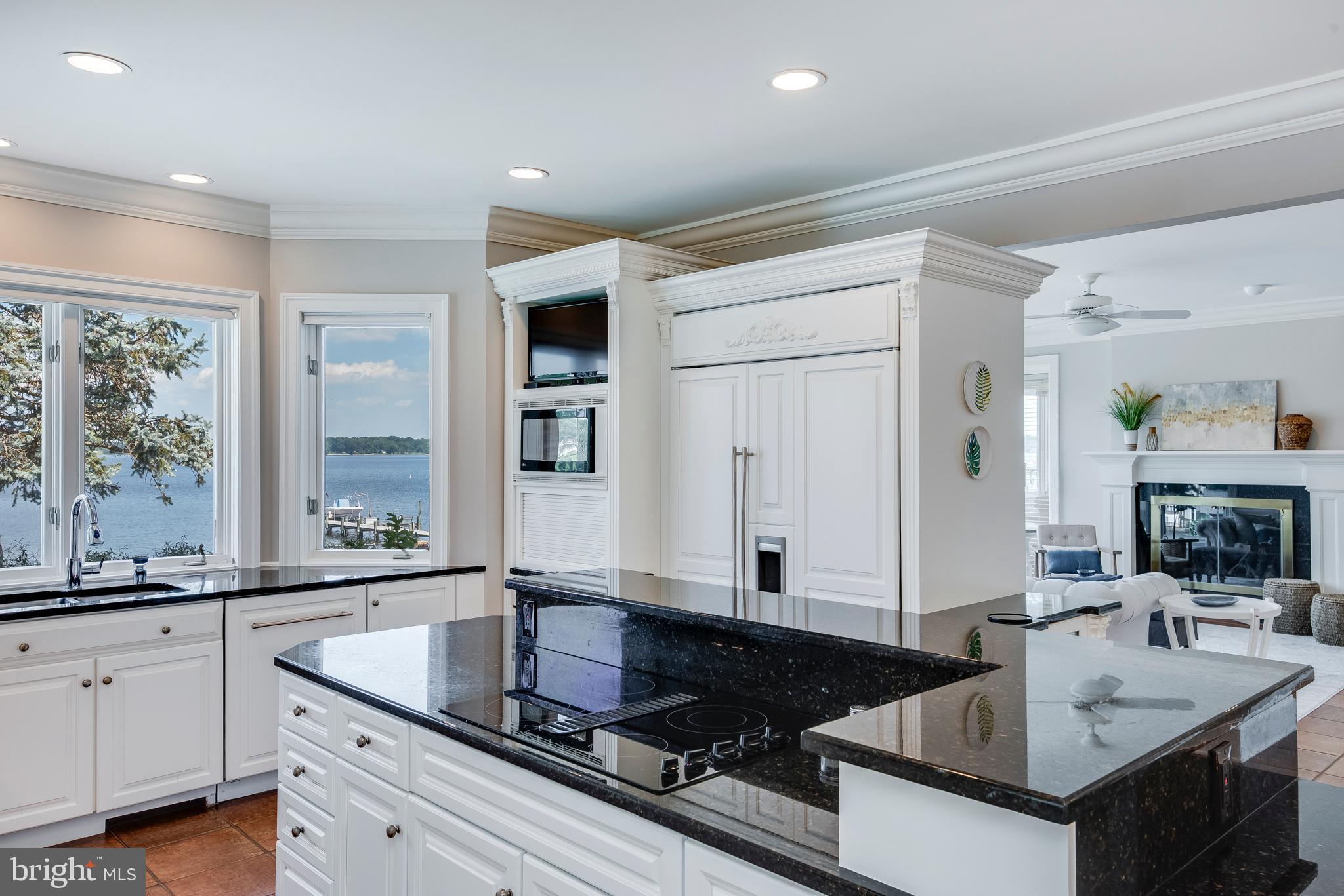 ULMSTEAD POINT - Residential