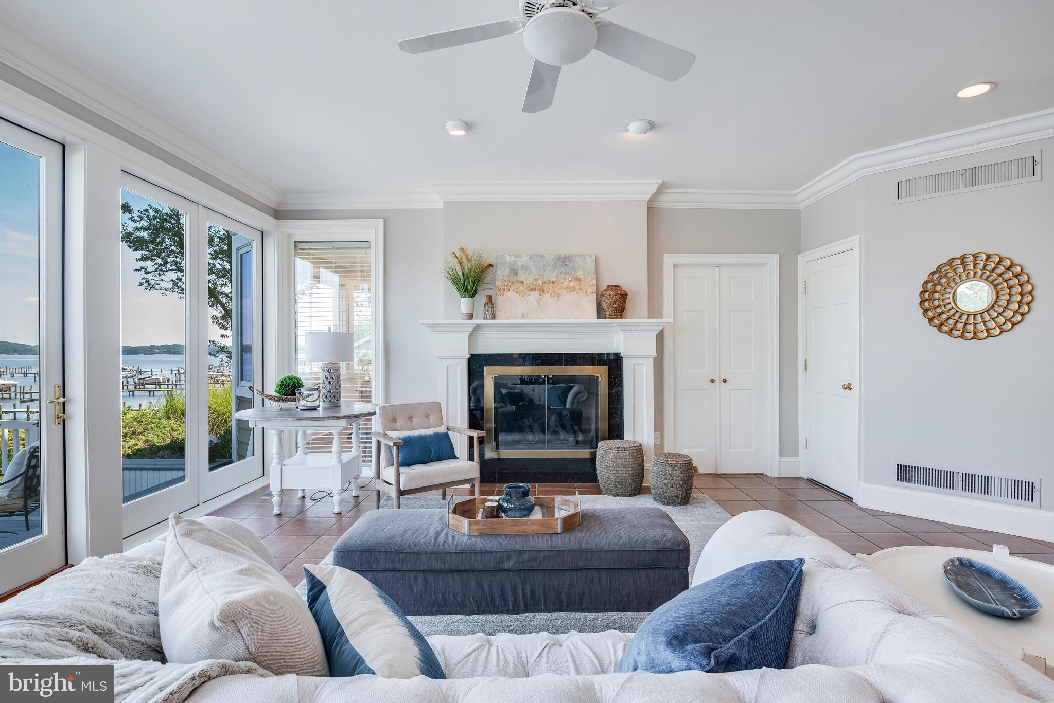 ULMSTEAD POINT - Residential