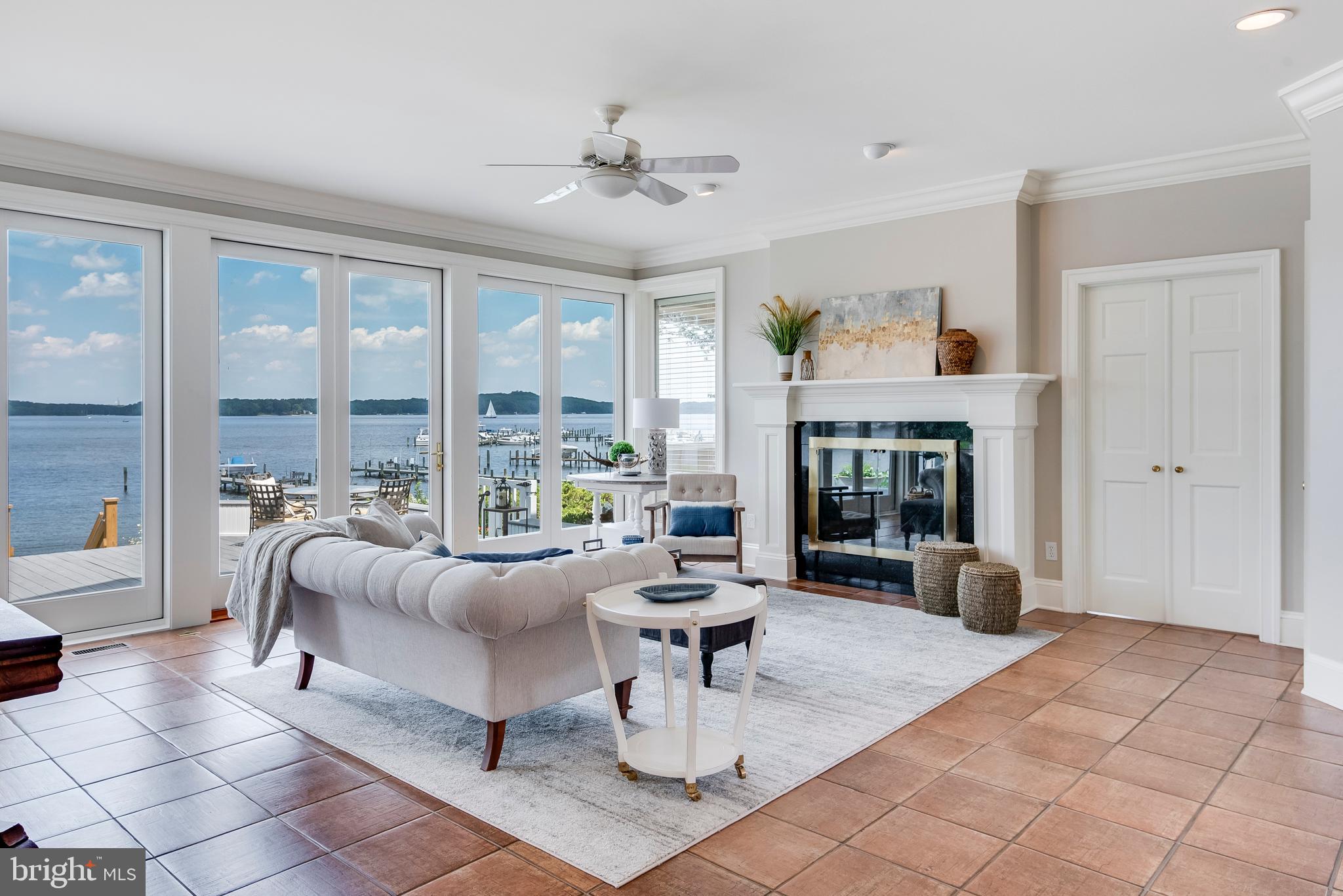 ULMSTEAD POINT - Residential