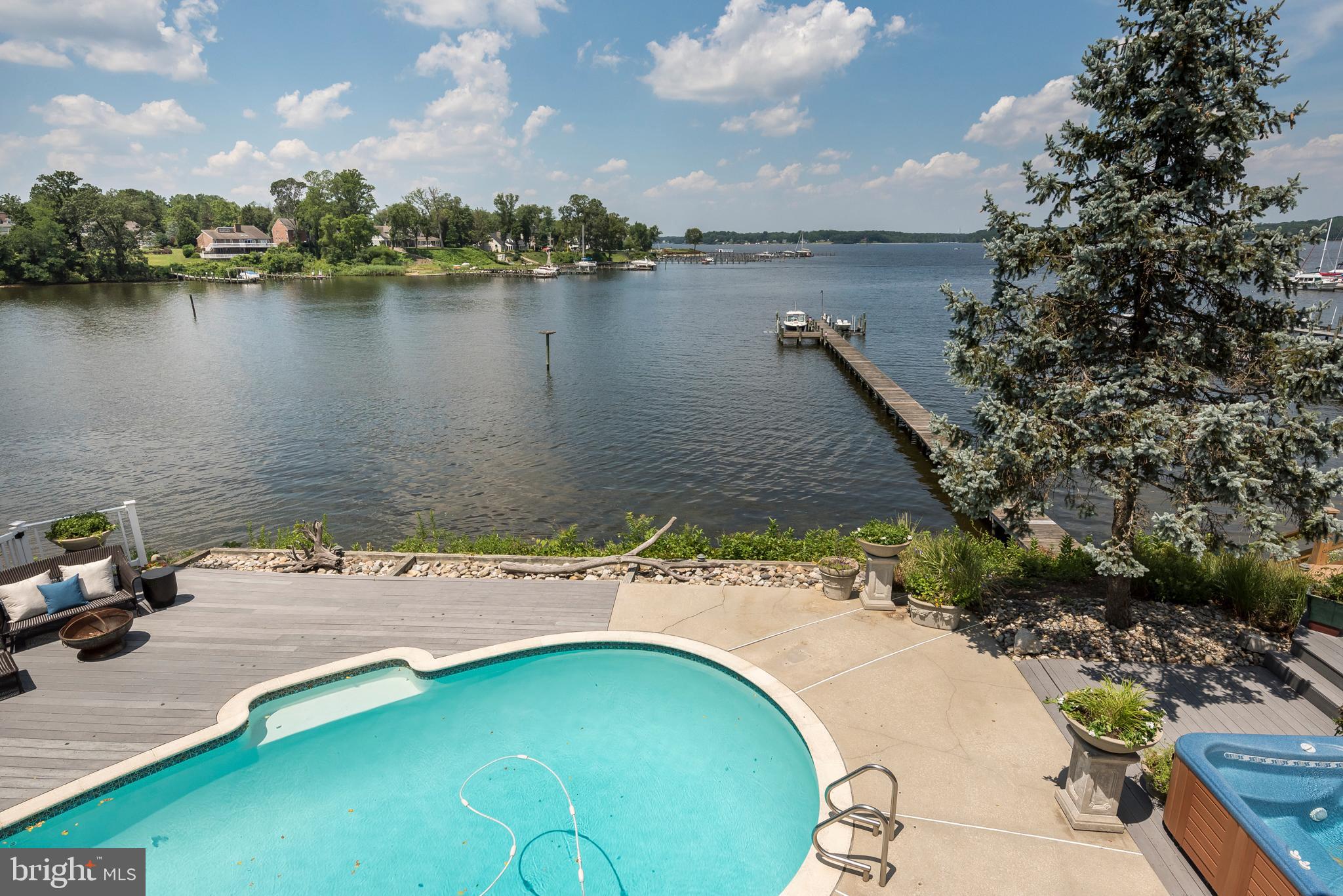 ULMSTEAD POINT - Residential