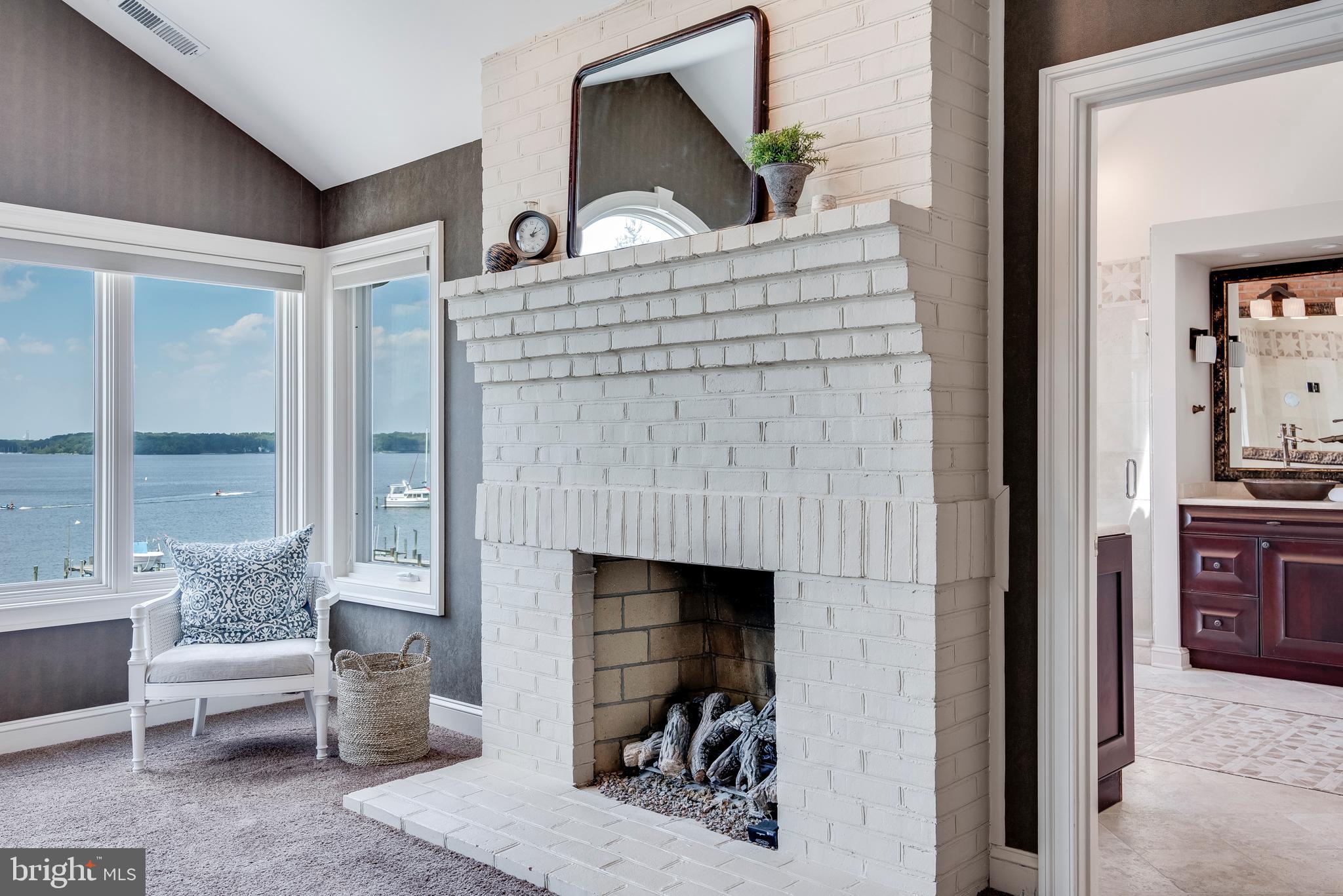 ULMSTEAD POINT - Residential