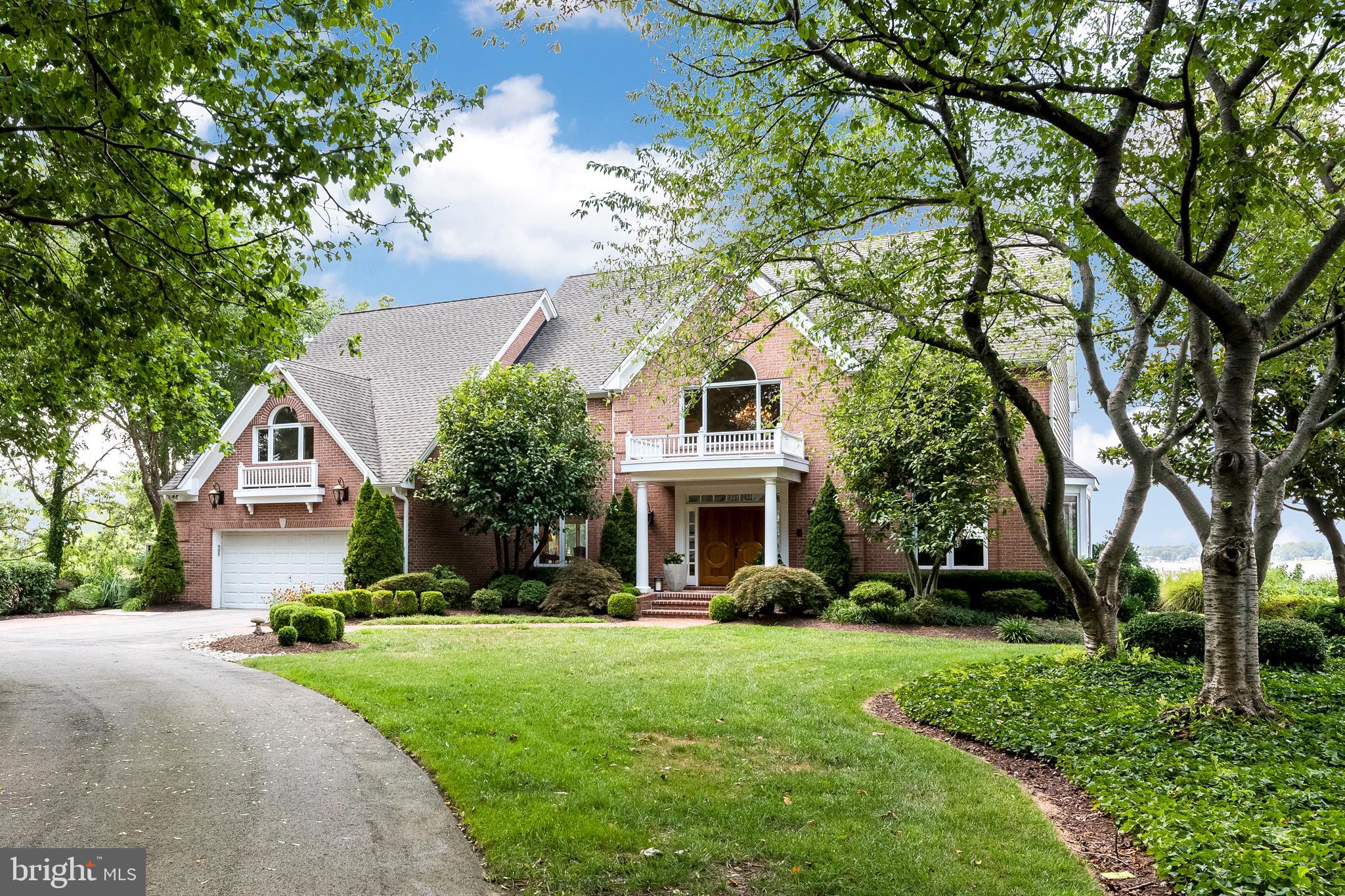 ULMSTEAD POINT - Residential