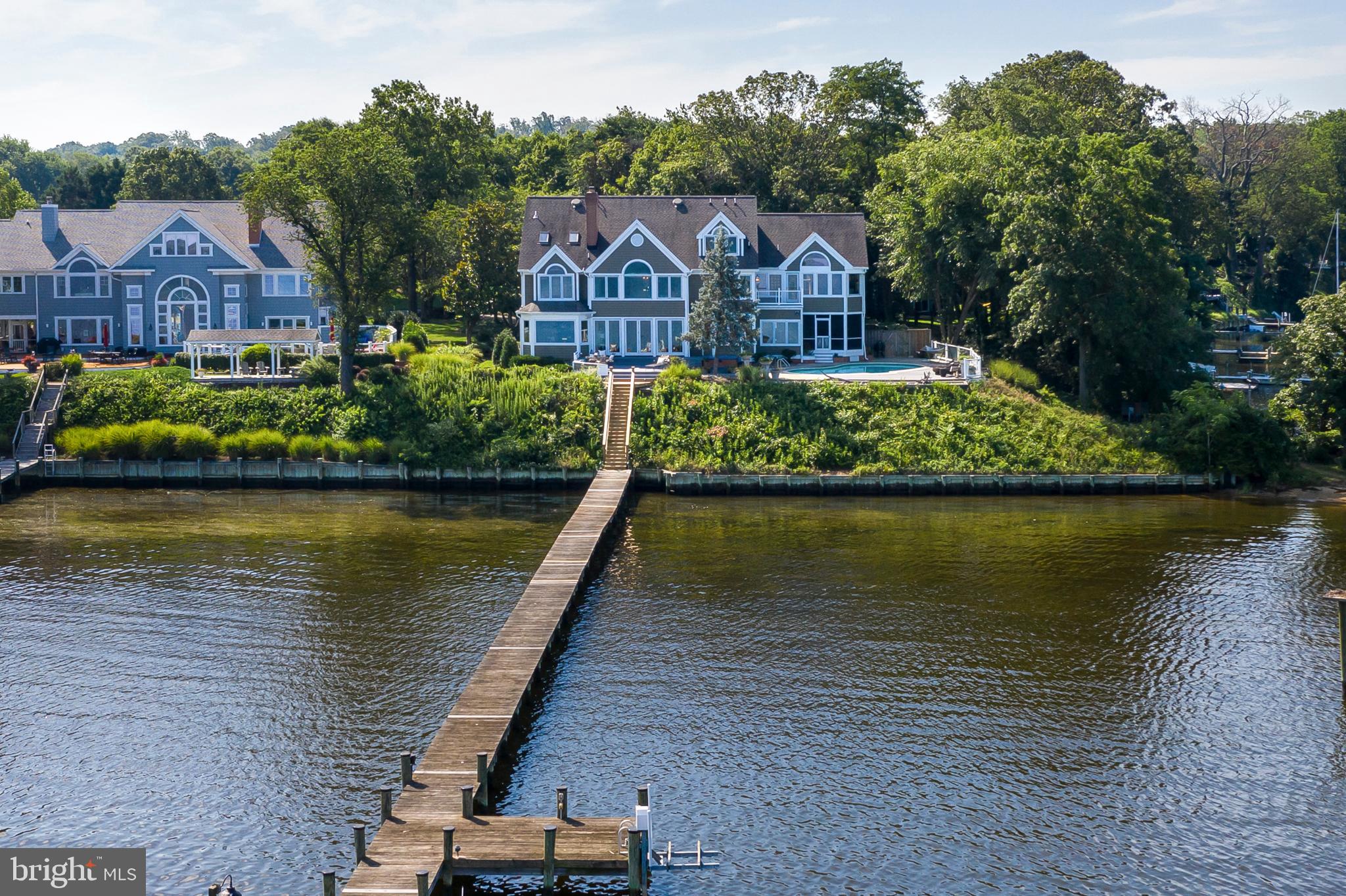 ULMSTEAD POINT - Residential