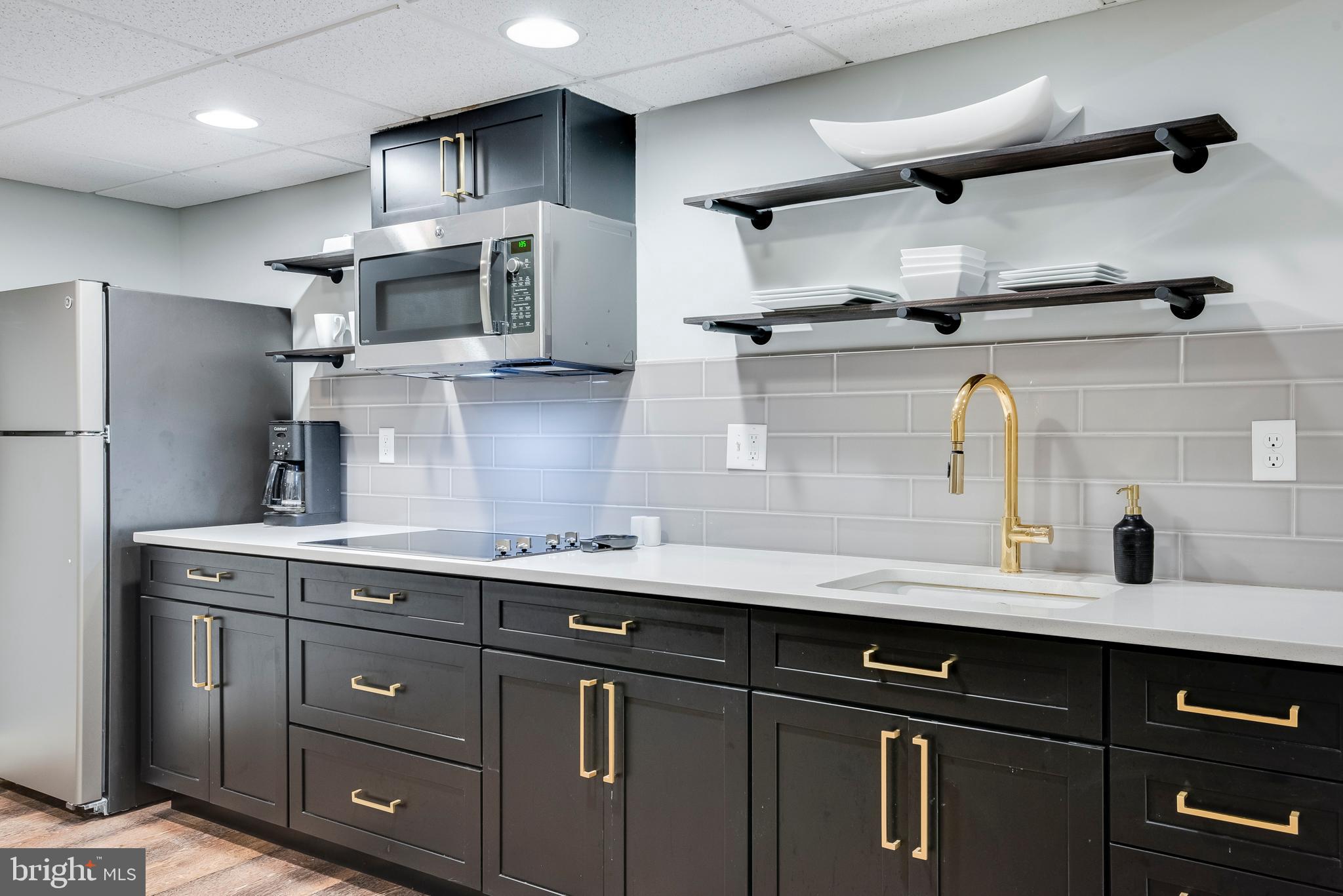 ULMSTEAD POINT - Residential