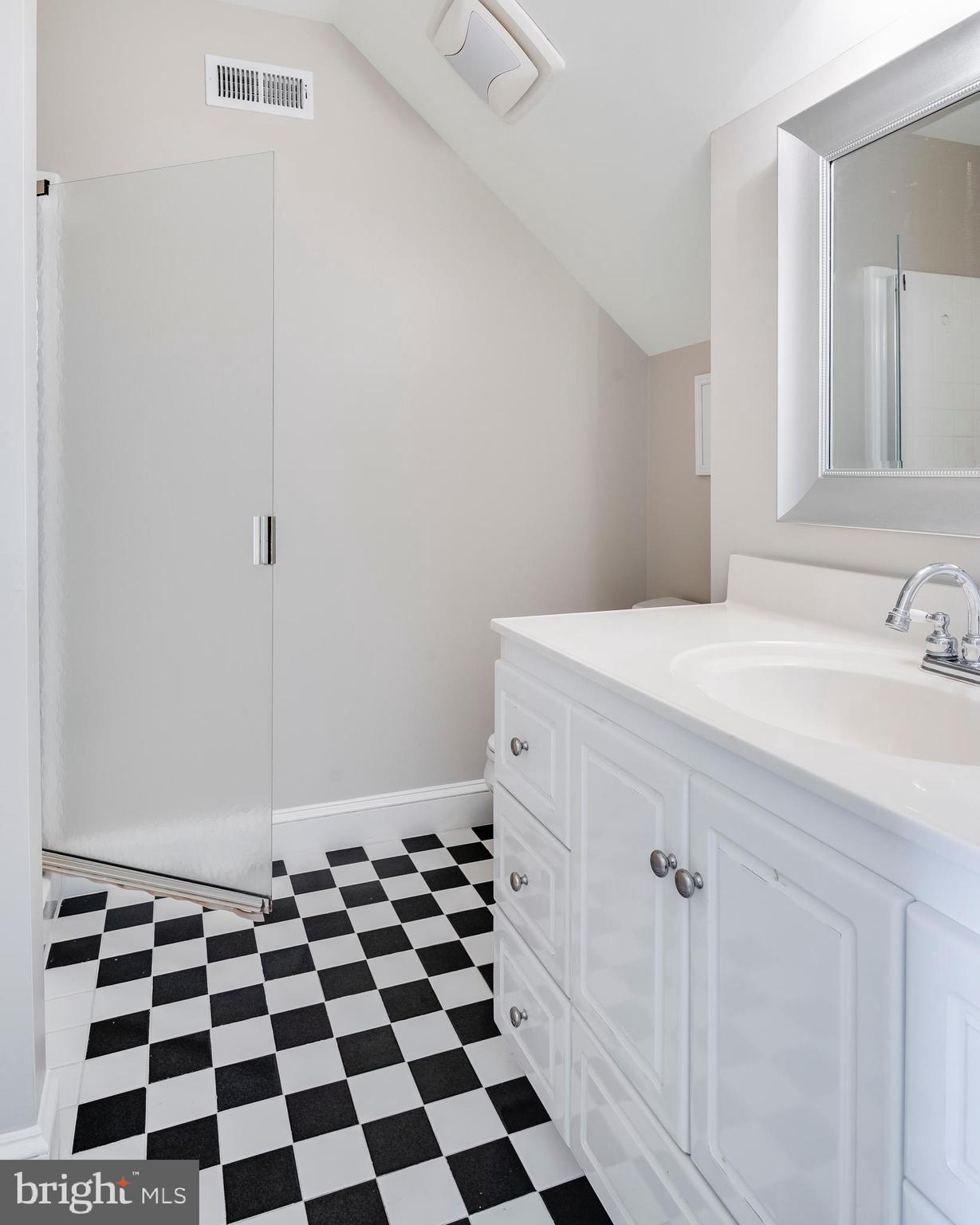 ULMSTEAD POINT - Residential