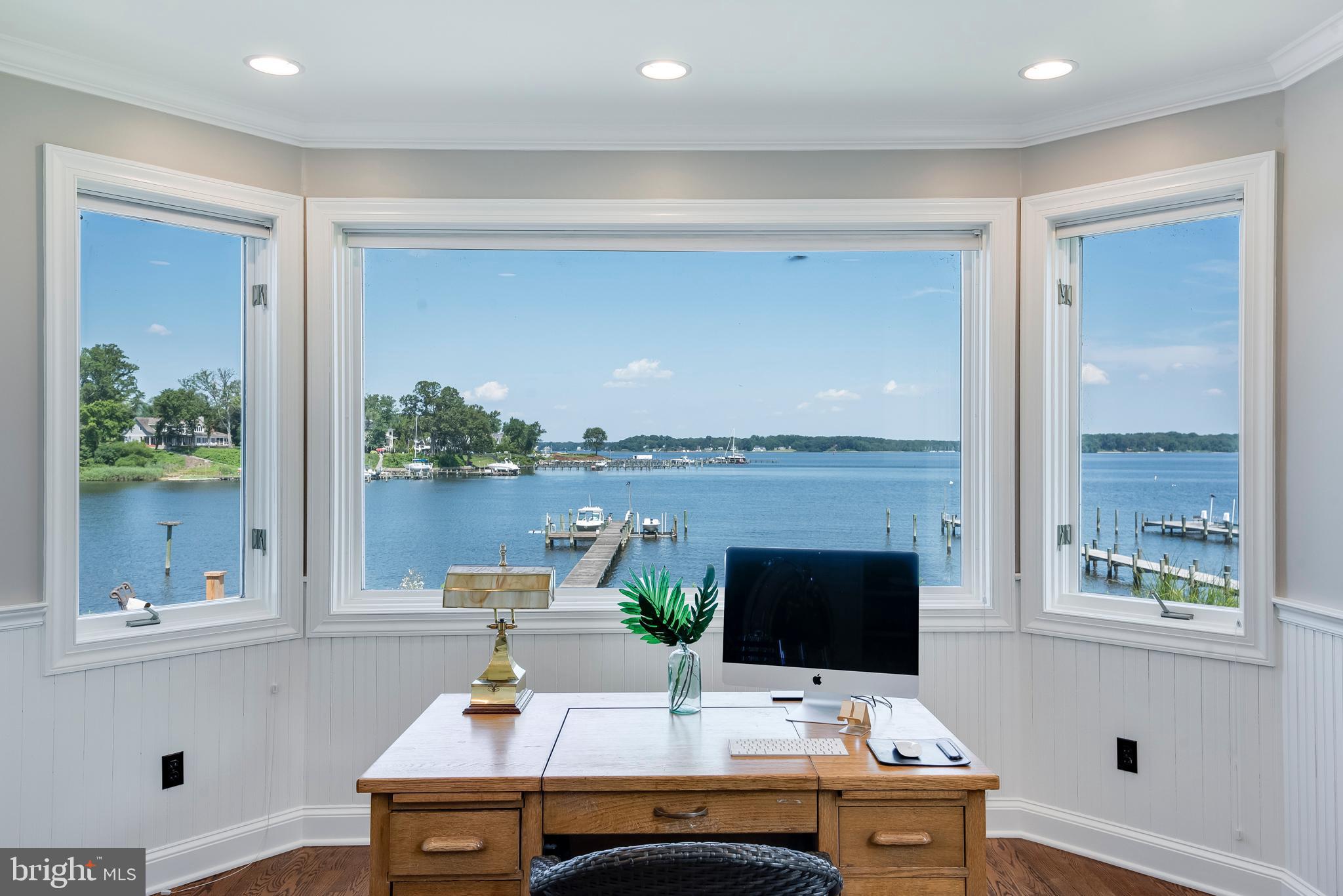 ULMSTEAD POINT - Residential