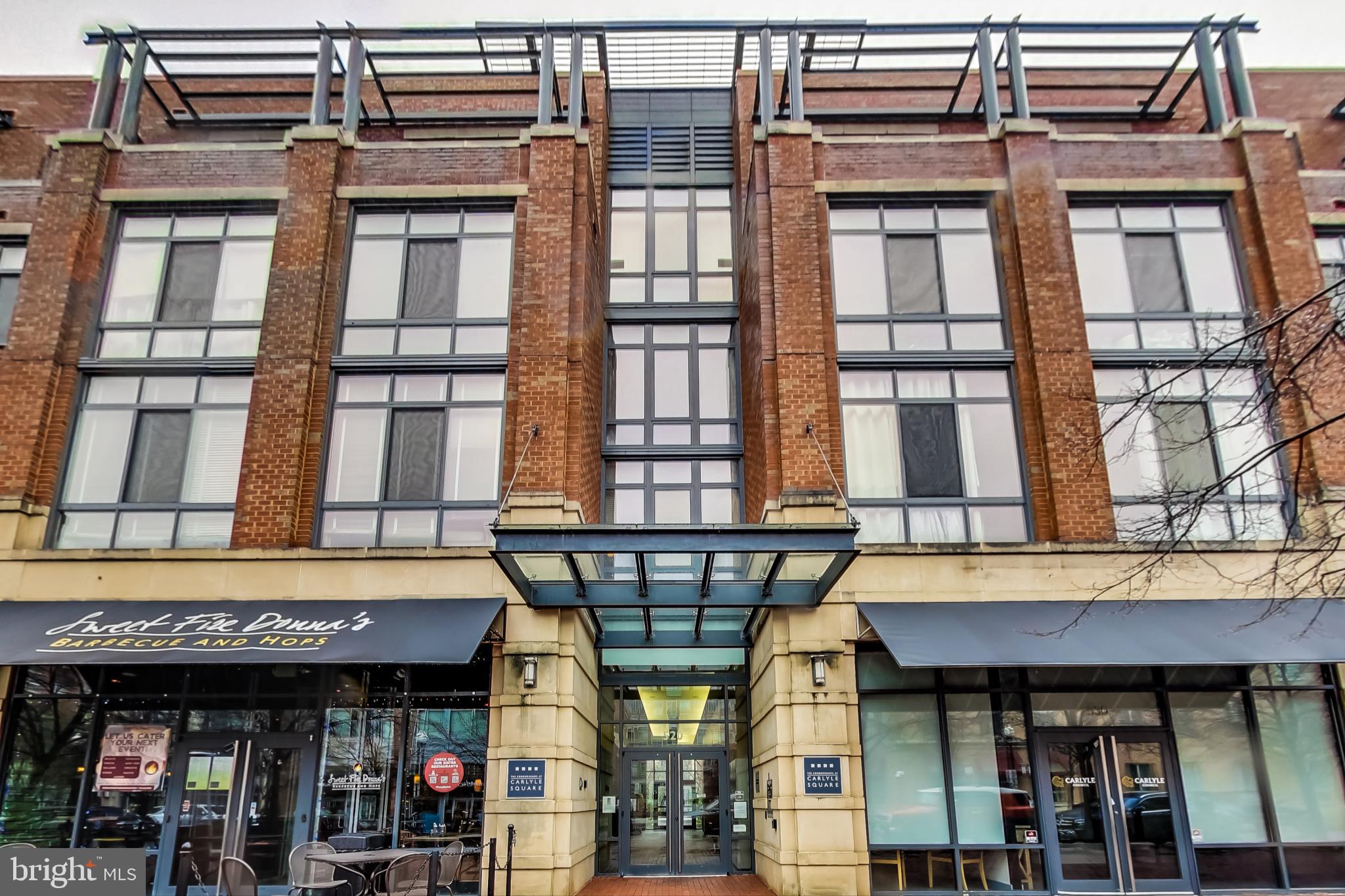 CARLYLE - Residential Lease