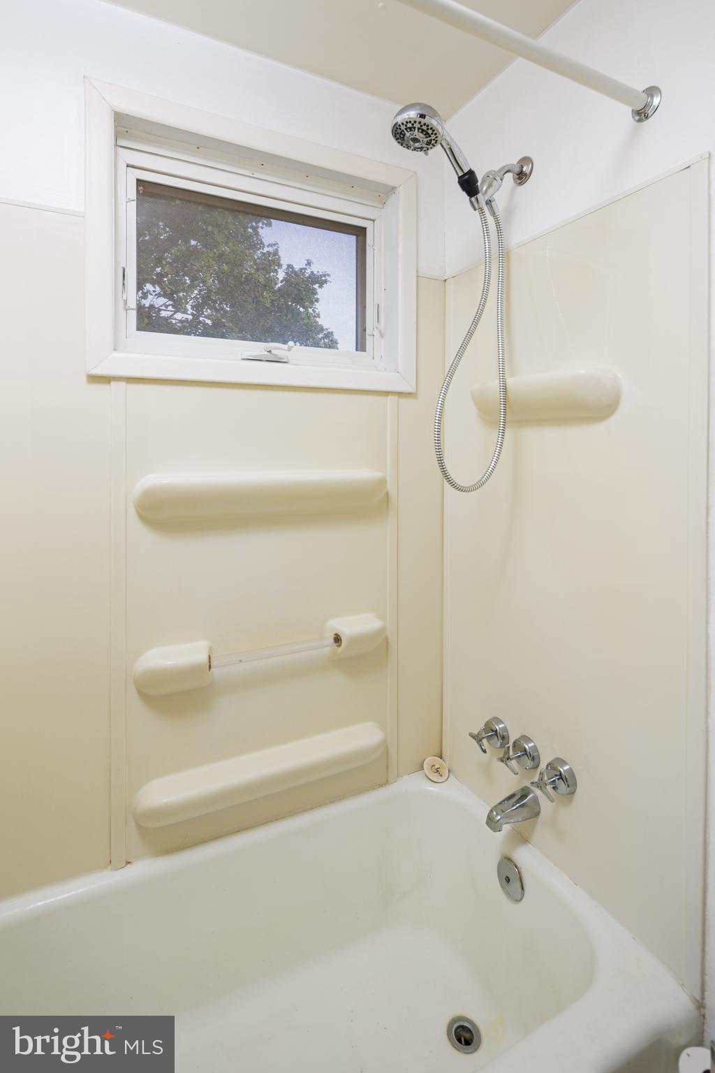 WALTHERSON - Residential