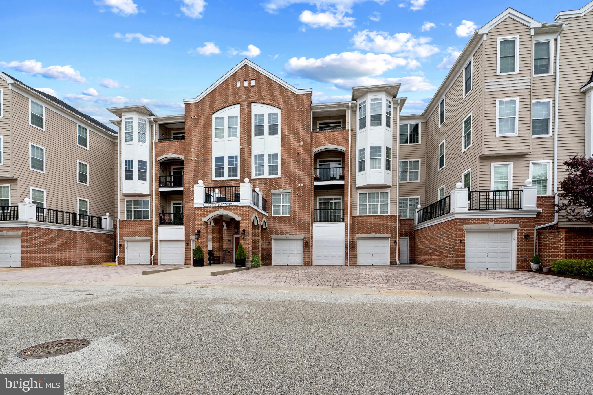 GATHERINGS AT LYNDWOOD - Residential
