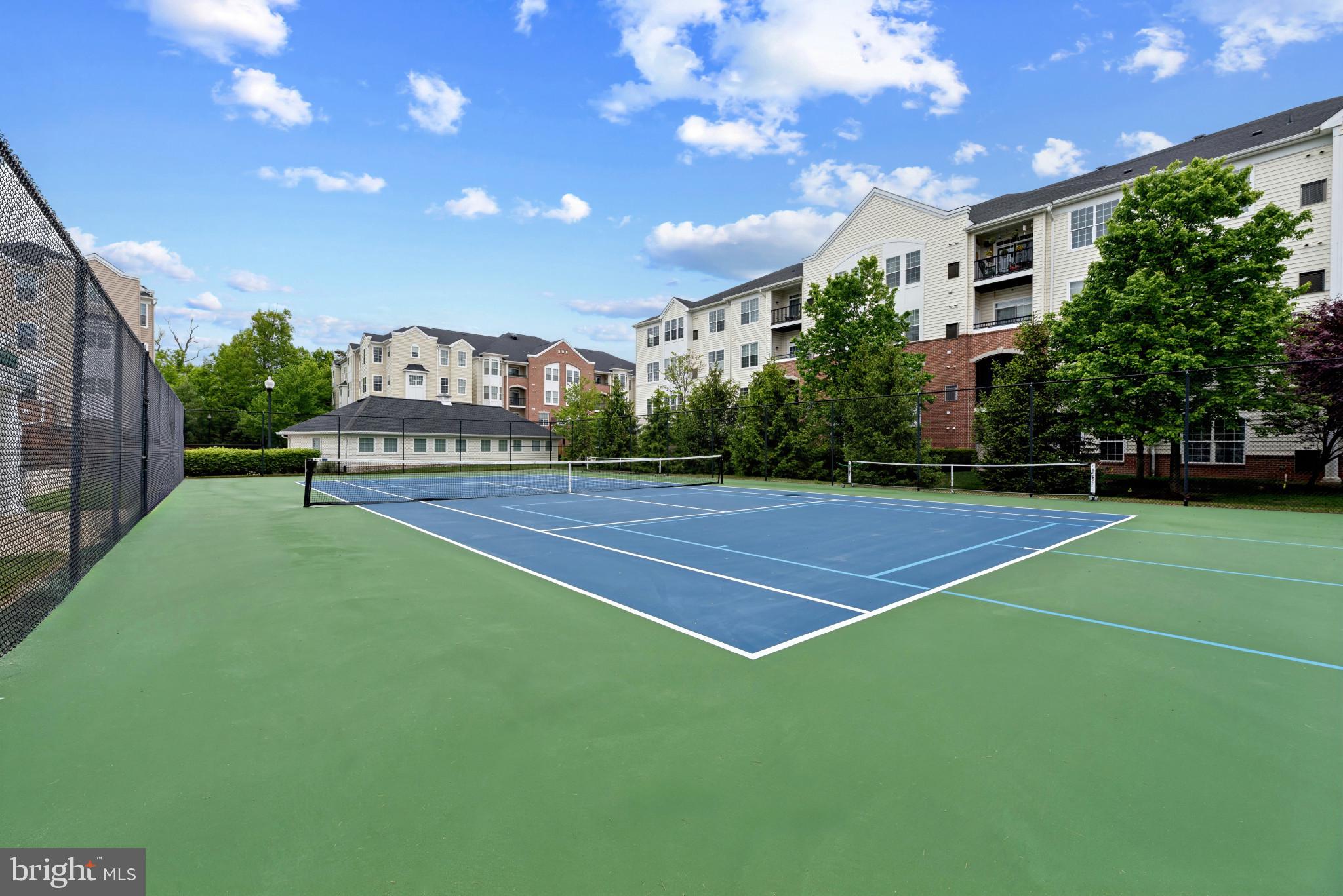 GATHERINGS AT LYNDWOOD - Residential