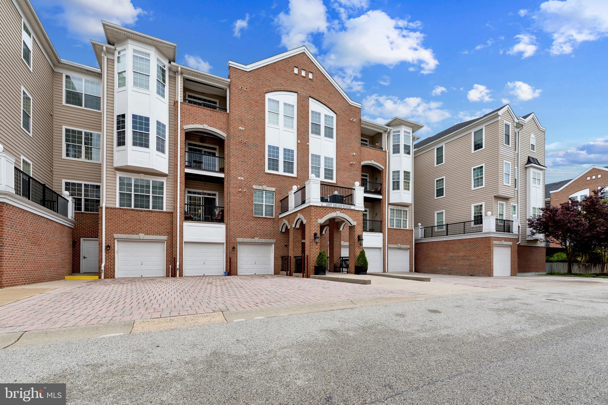 GATHERINGS AT LYNDWOOD - Residential