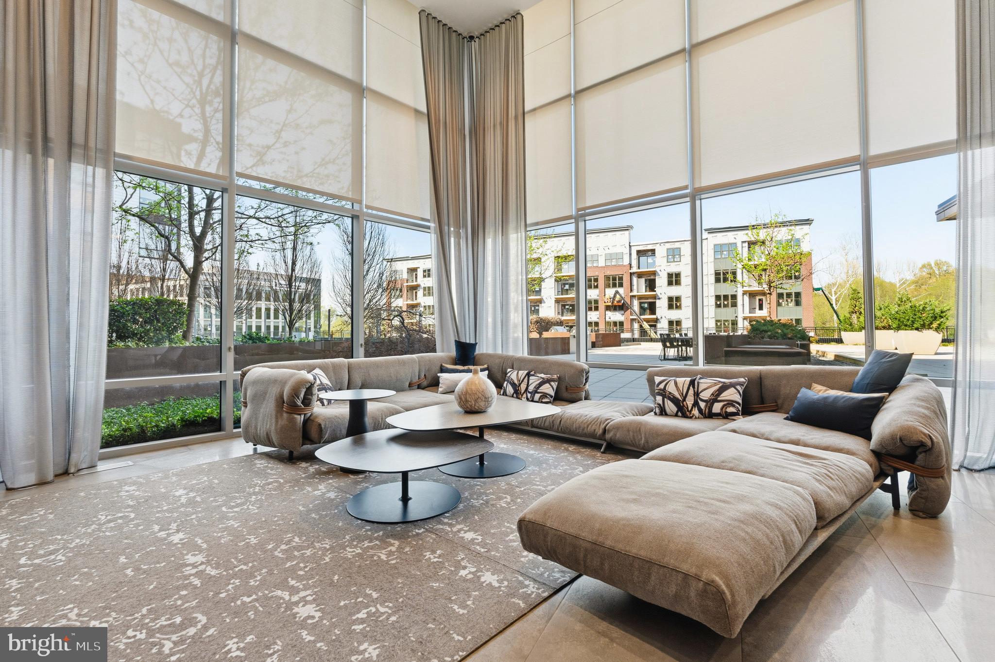 NATIONAL HARBOR - Residential