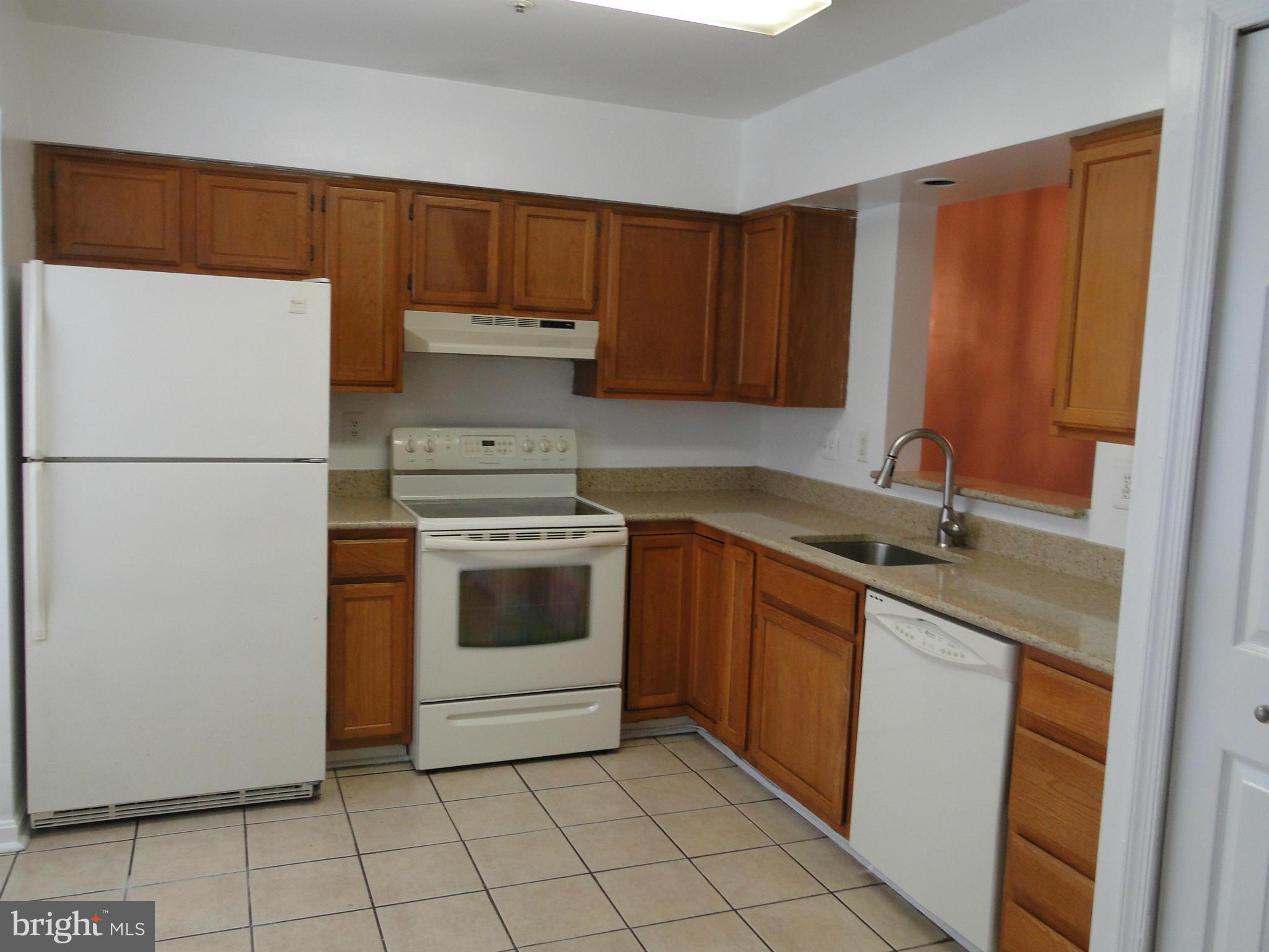 PALMERWOOD PLAT 1 - Residential Lease