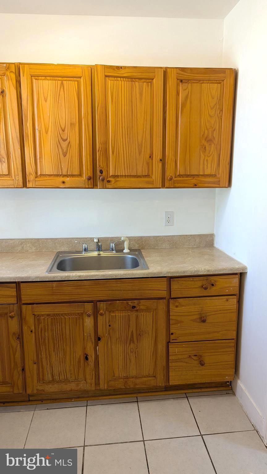 ROGNEL HEIGHTS - Residential Lease