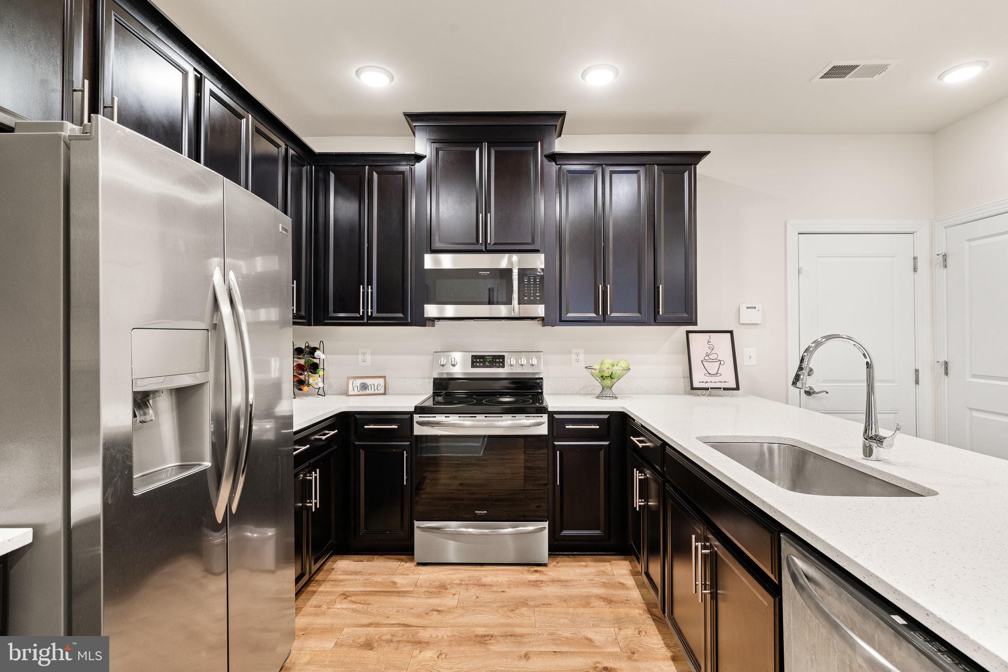 10312 RATCLIFFE TRAIL