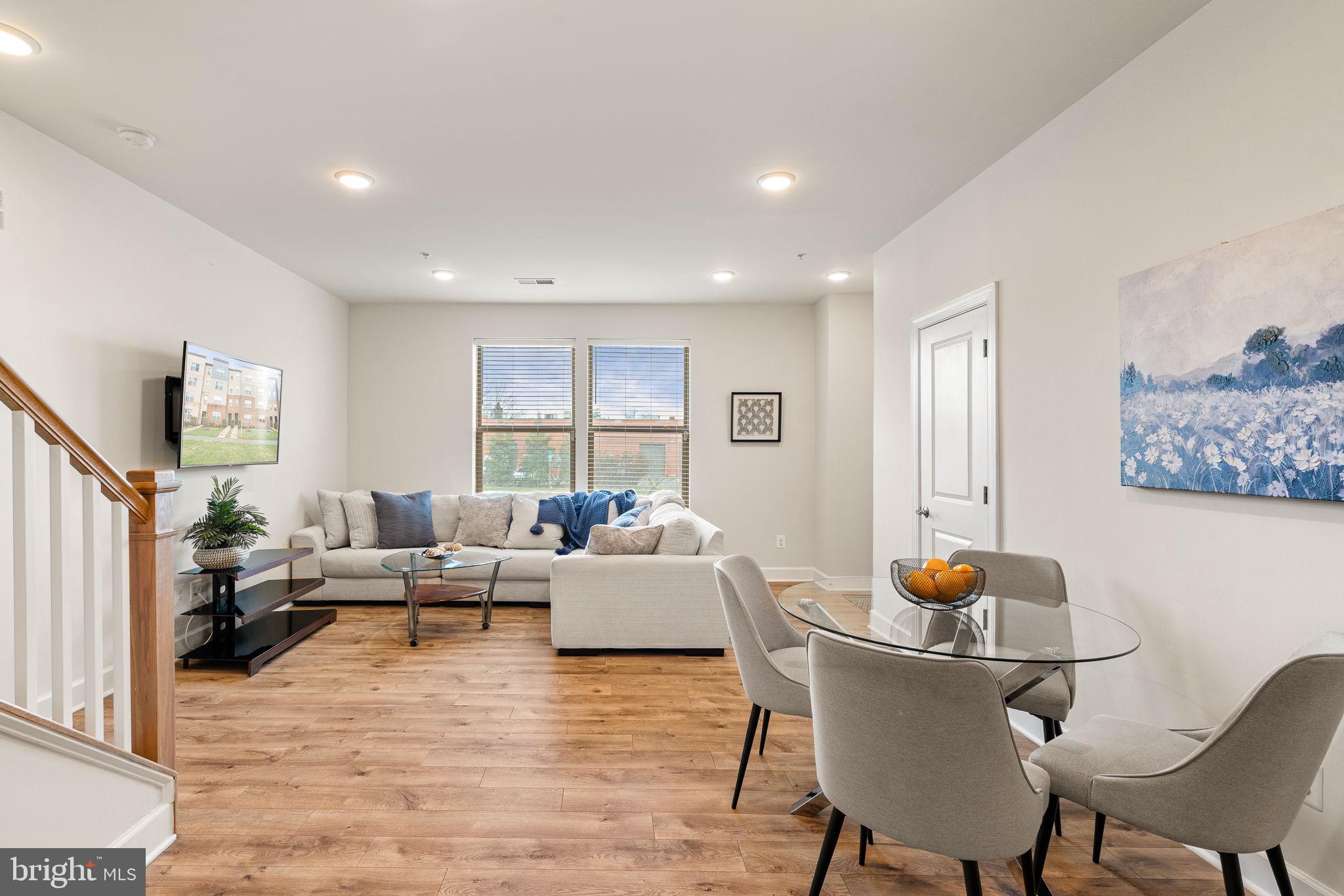 10312 RATCLIFFE TRAIL