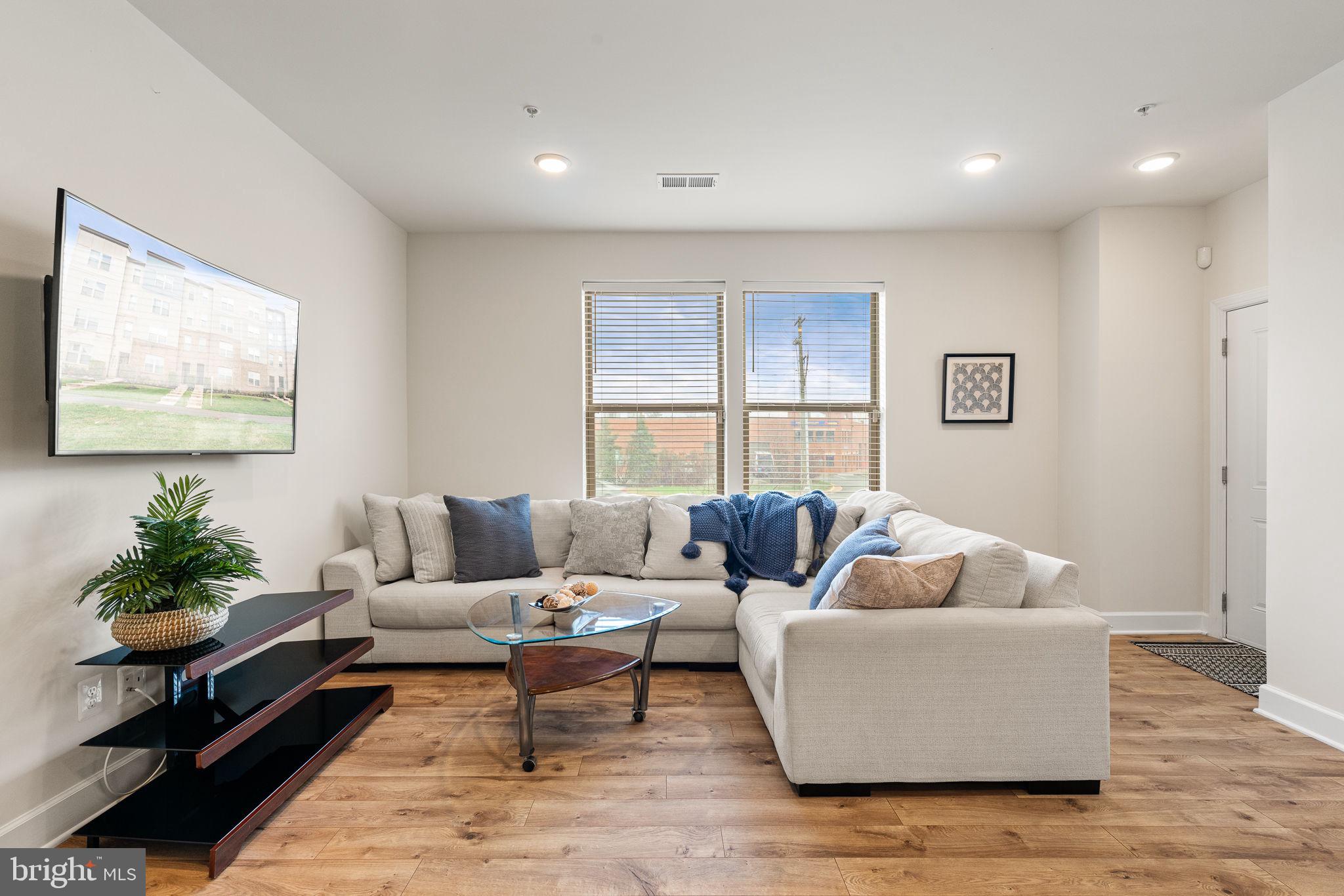 10312 RATCLIFFE TRAIL