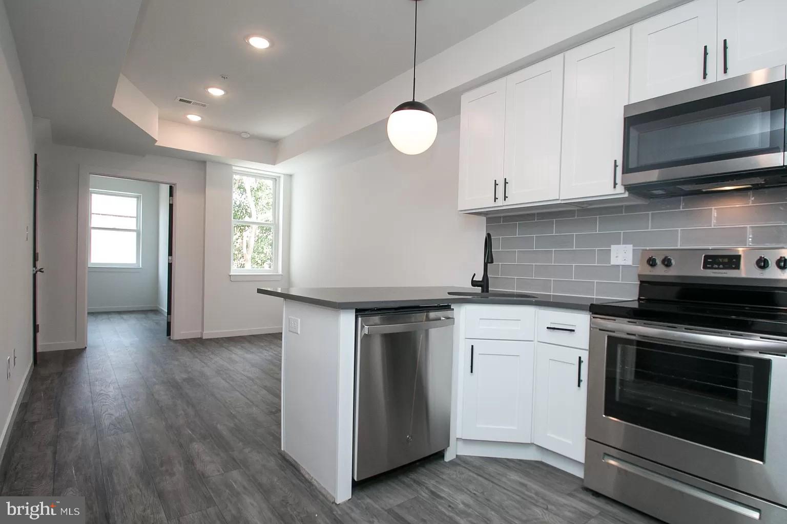 BELMONT - Residential Lease