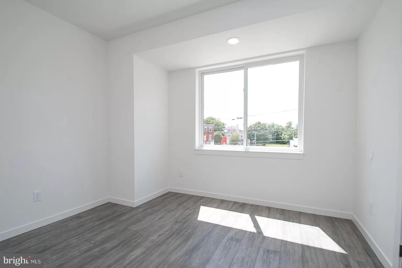 BELMONT - Residential Lease