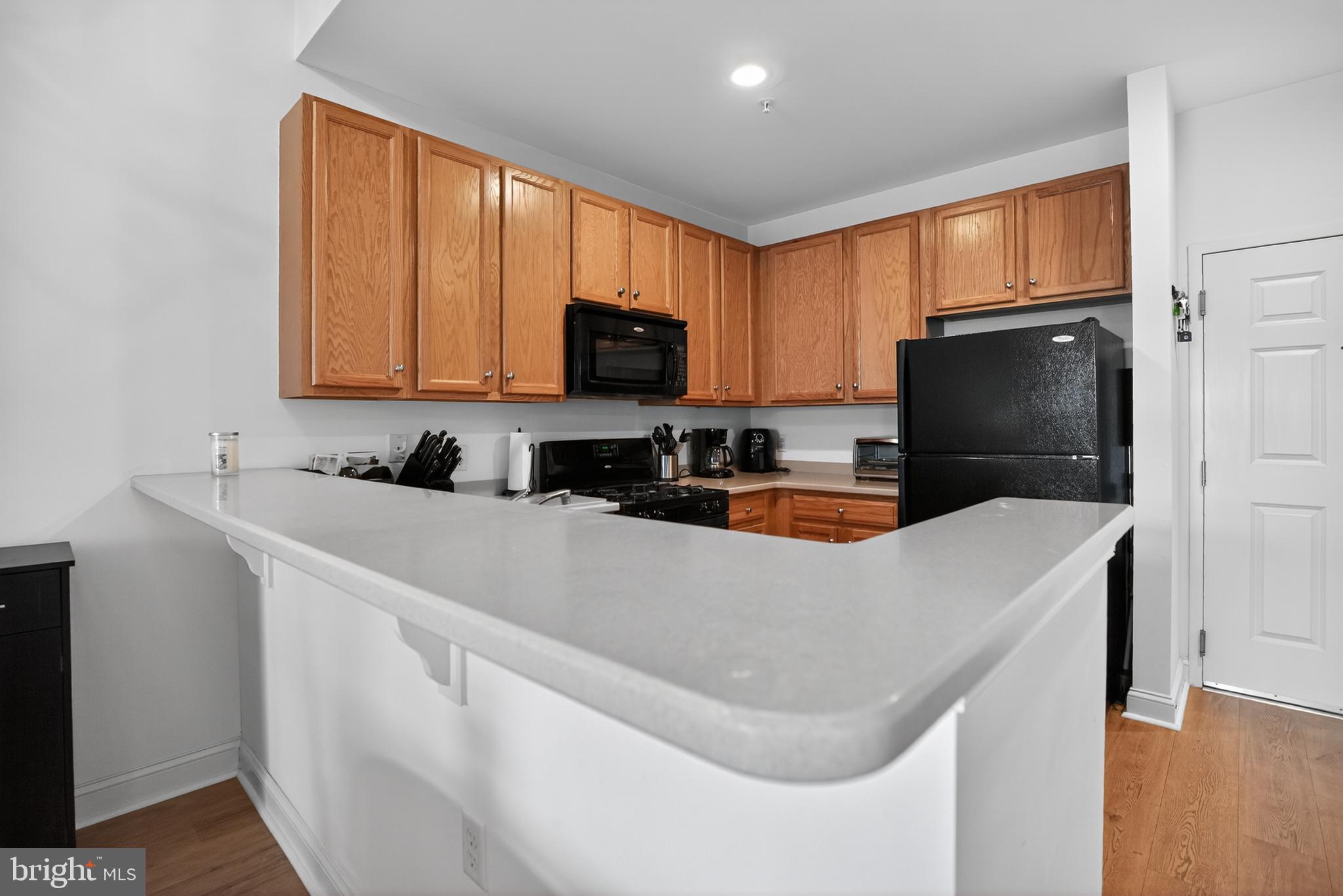 200 W ELM STREET 1412