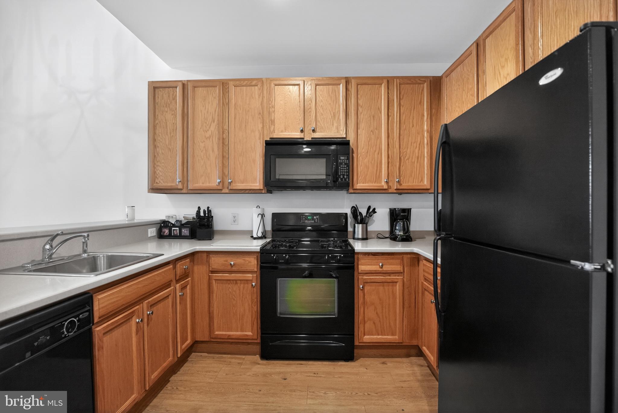 200 W ELM STREET 1412