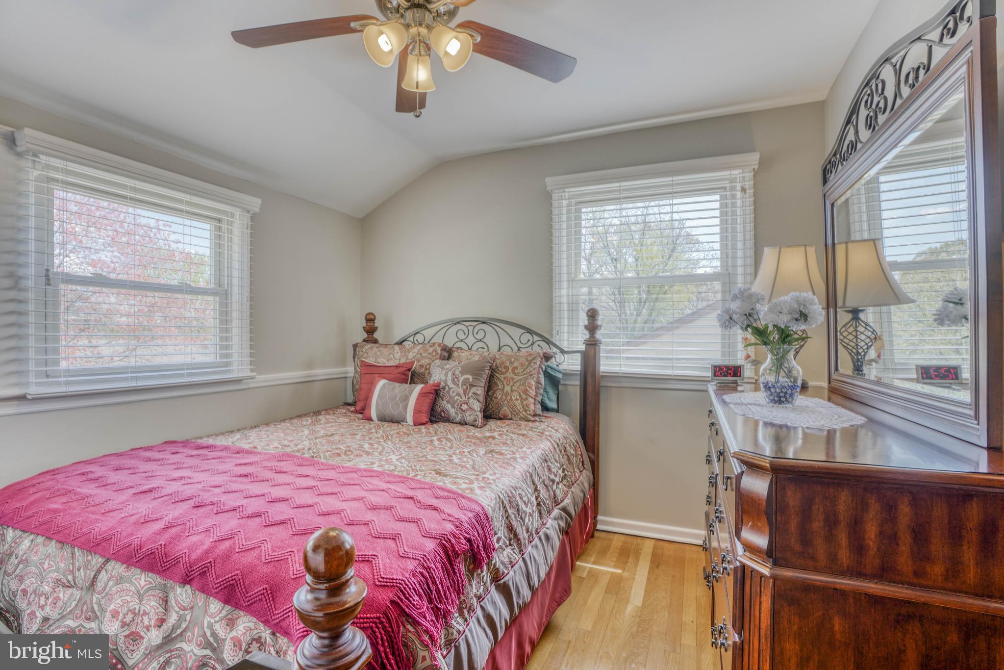 NEW CARROLLTON - Residential