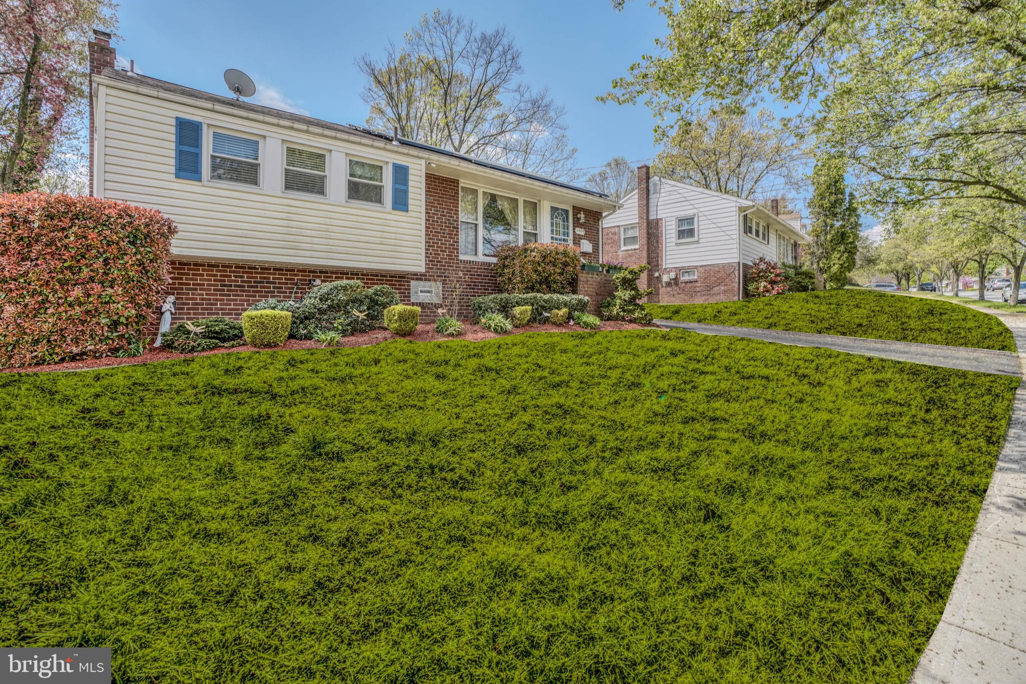 NEW CARROLLTON - Residential