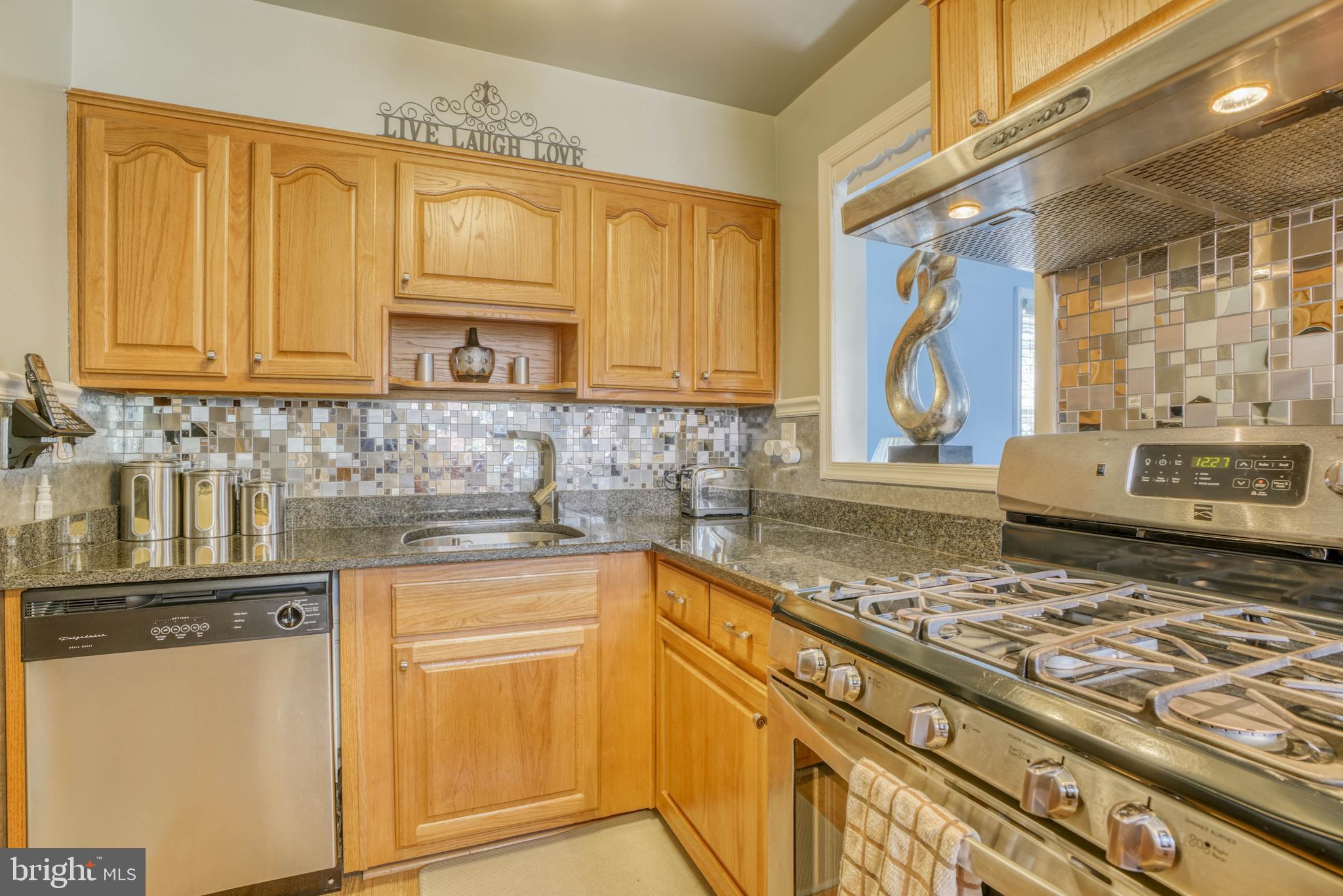 NEW CARROLLTON - Residential