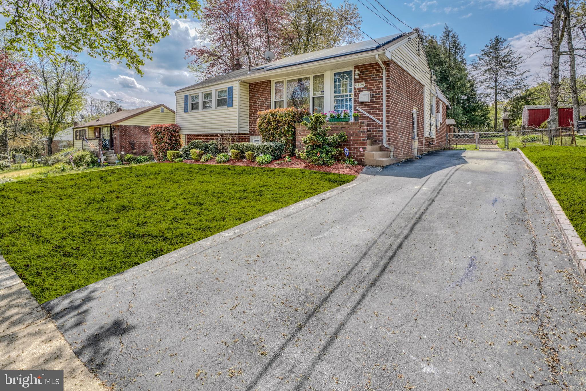 NEW CARROLLTON - Residential