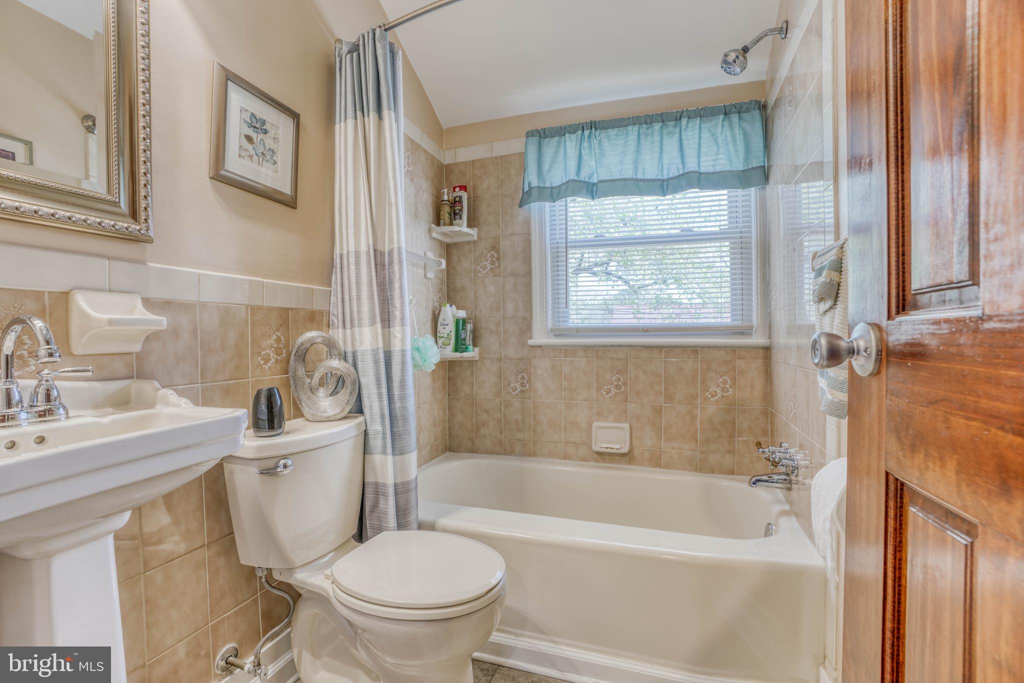 NEW CARROLLTON - Residential