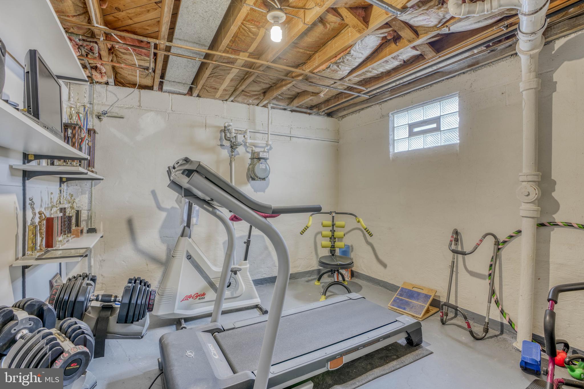 NEW CARROLLTON - Residential