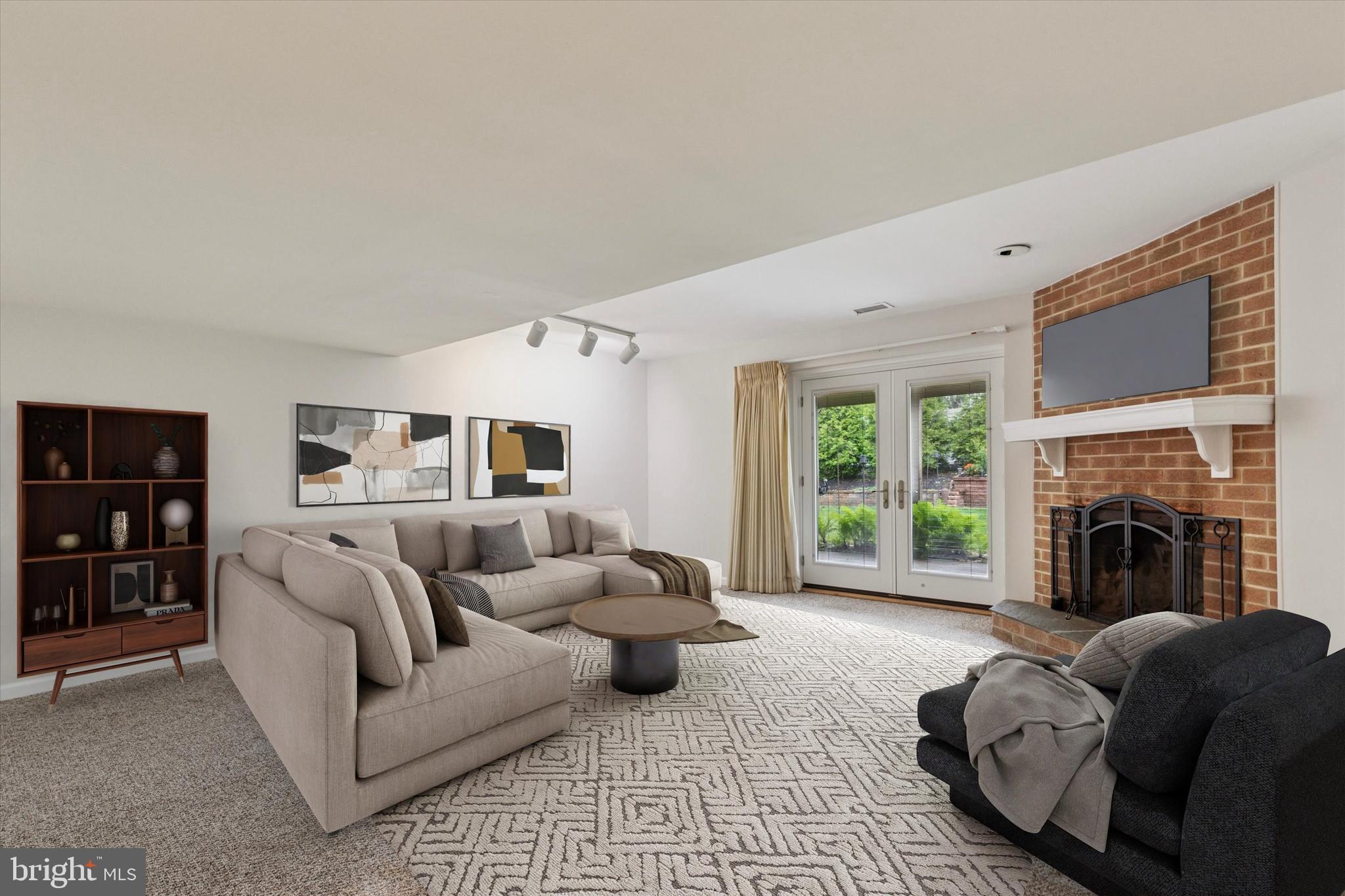 2601 JEFFERSON COURT
