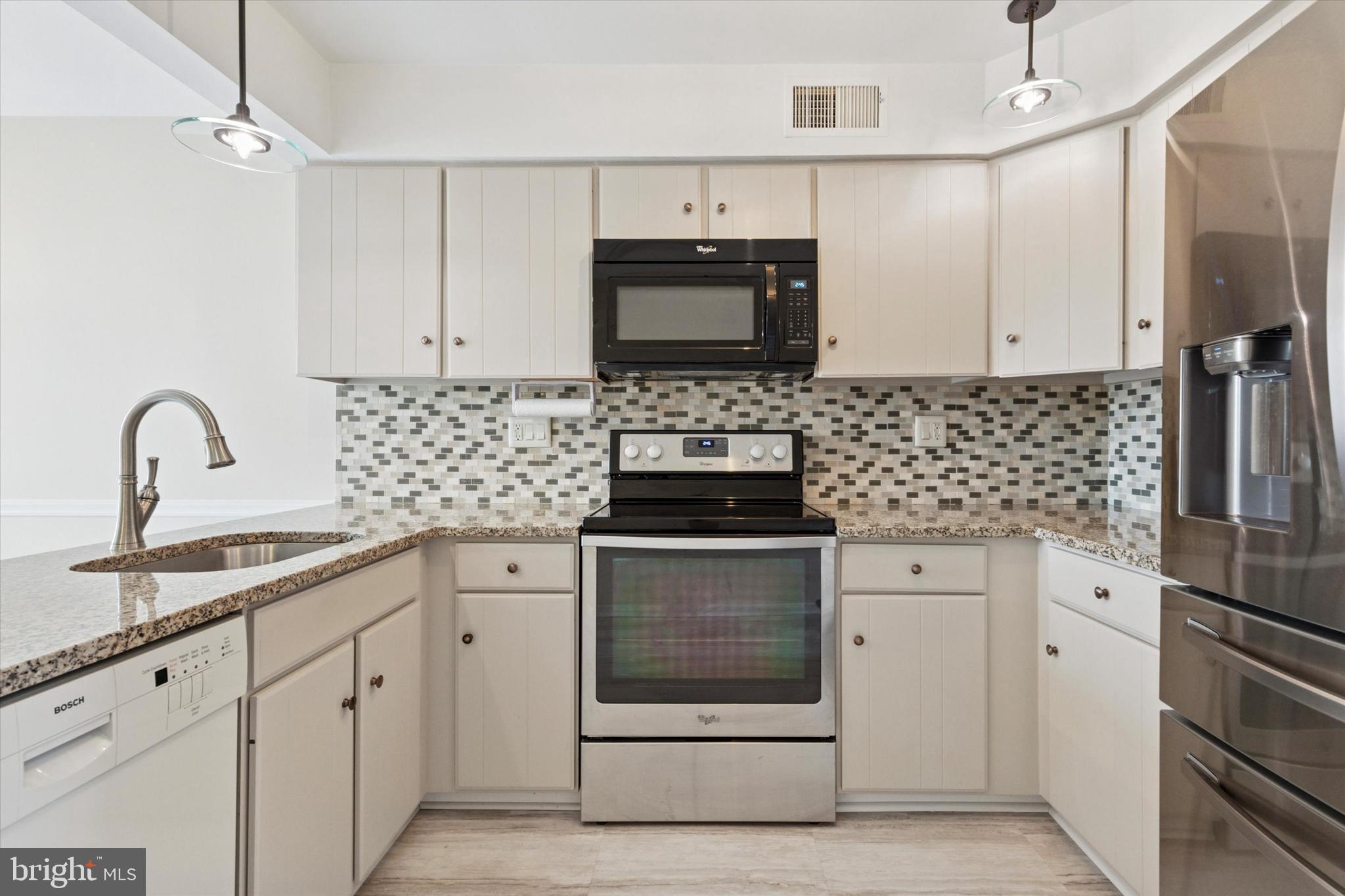 2601 JEFFERSON COURT