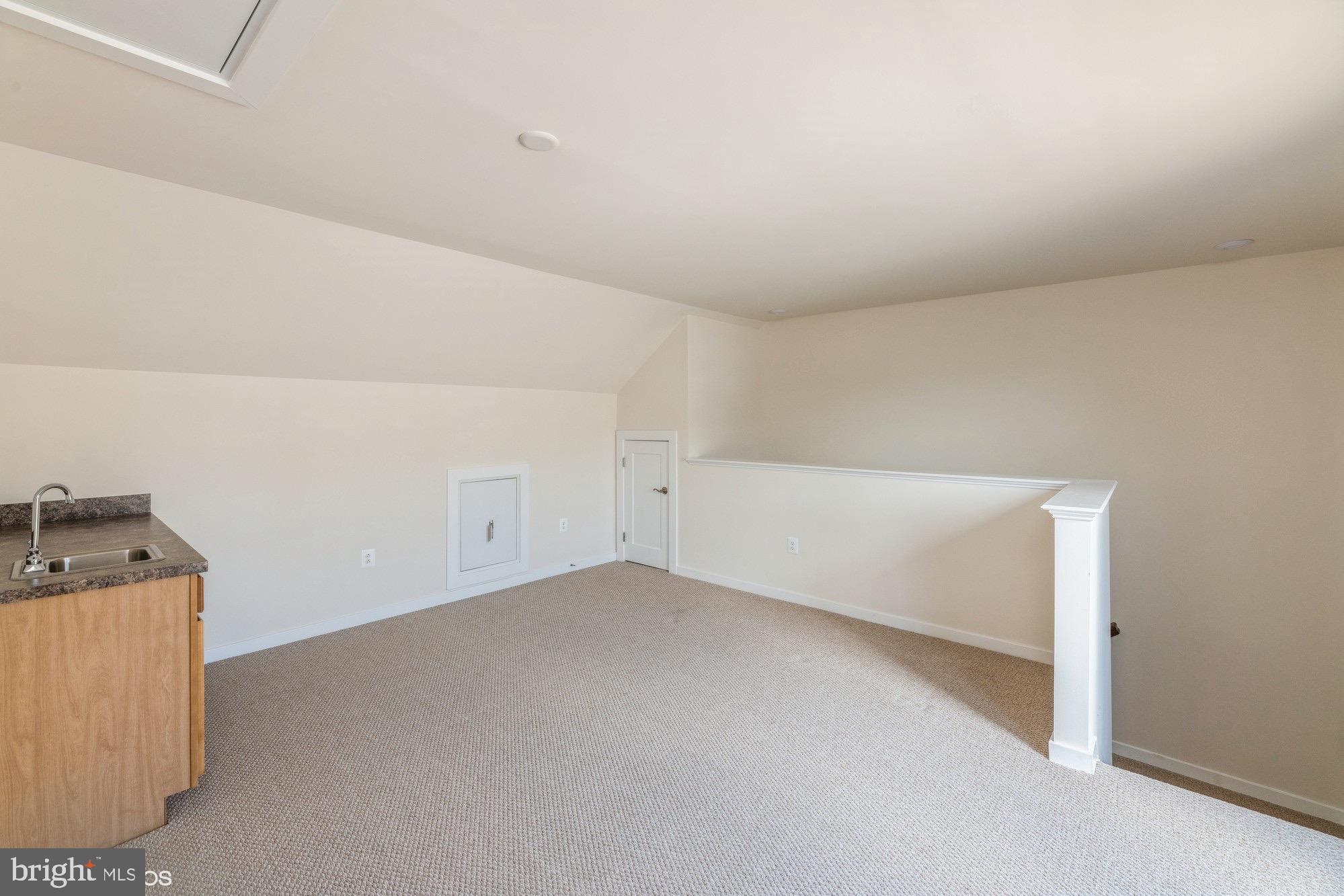 TUSCARORA VILLAGE - Residential Lease