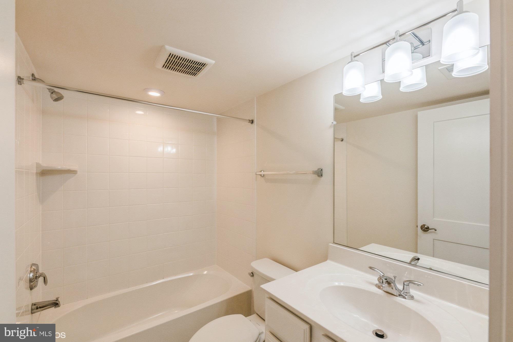 TUSCARORA VILLAGE - Residential Lease