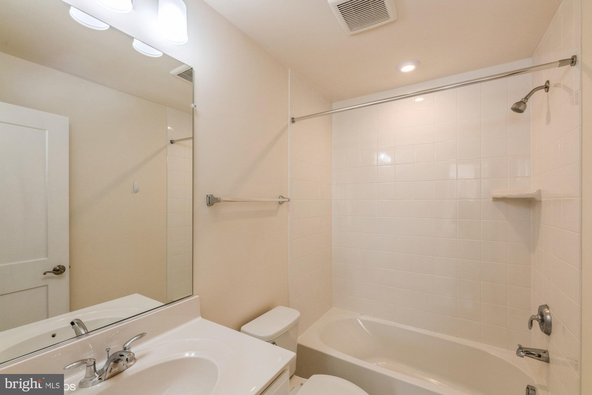 TUSCARORA VILLAGE - Residential Lease