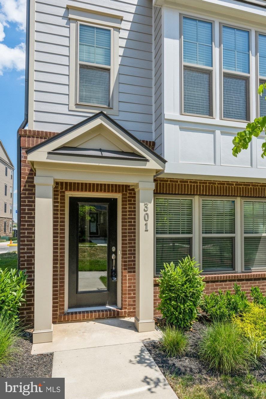 TUSCARORA VILLAGE - Residential Lease